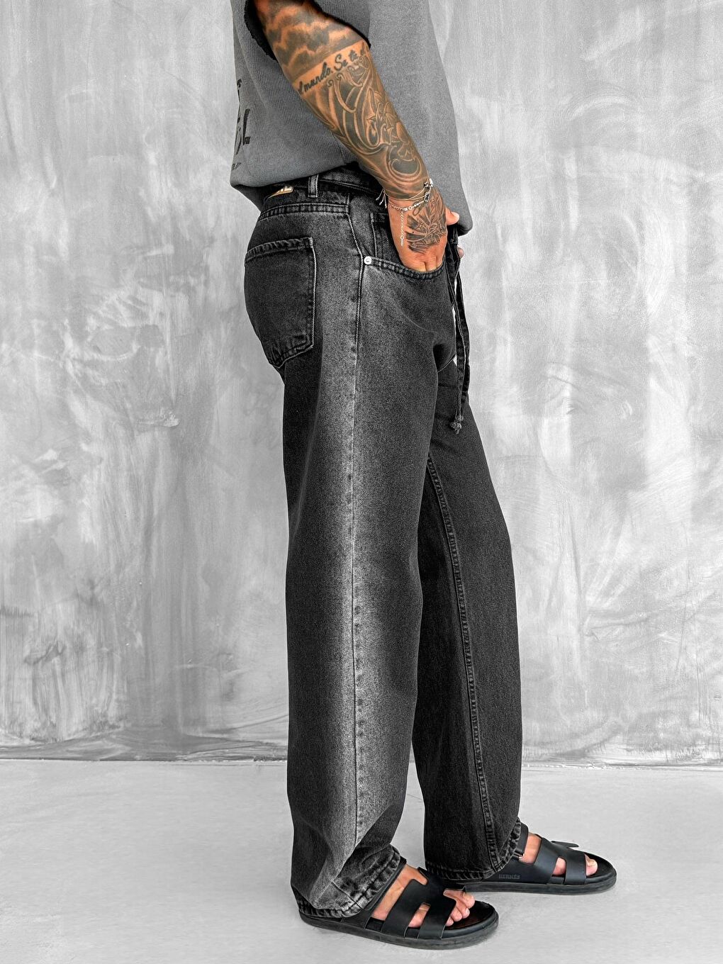 Erkek Kemer Detaylı Yıkamalı Baggy Fit Pantolon Siyah-3