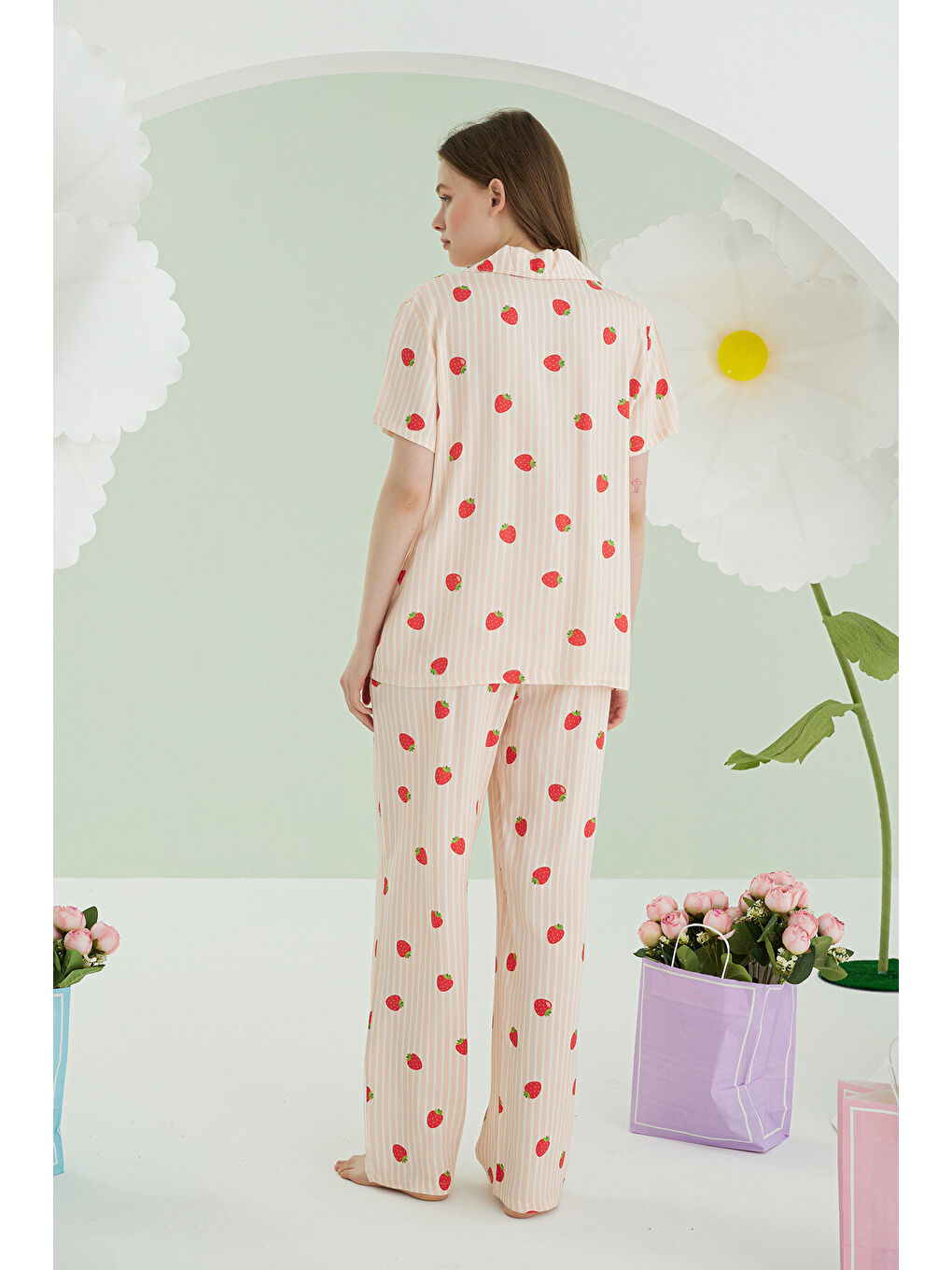 Turuncu Çilekli Önden Düğmeli Pijama Takım-3