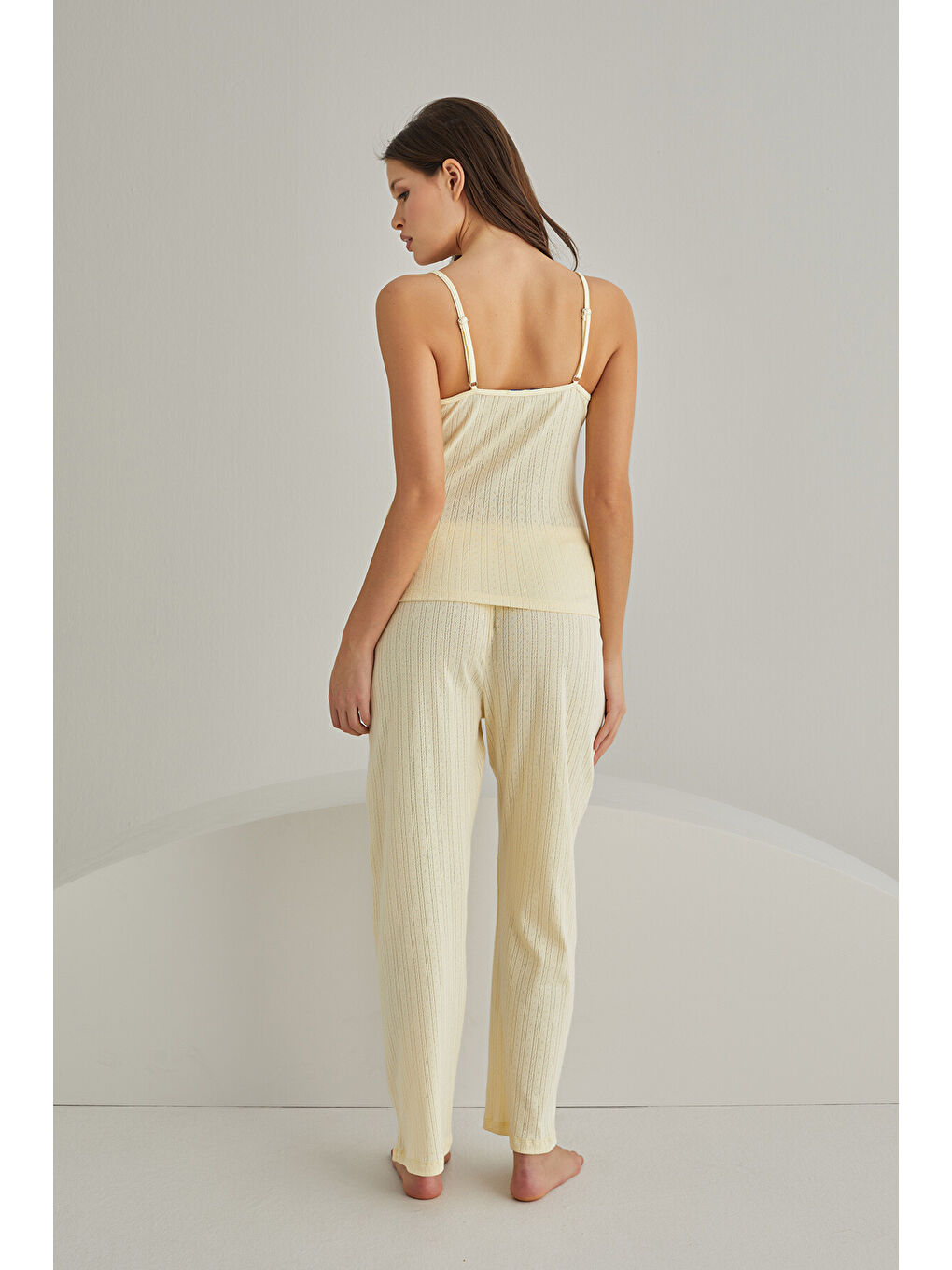 Sarı Hole İnce Askılı Sıfır Kol Pijama Takımı-2