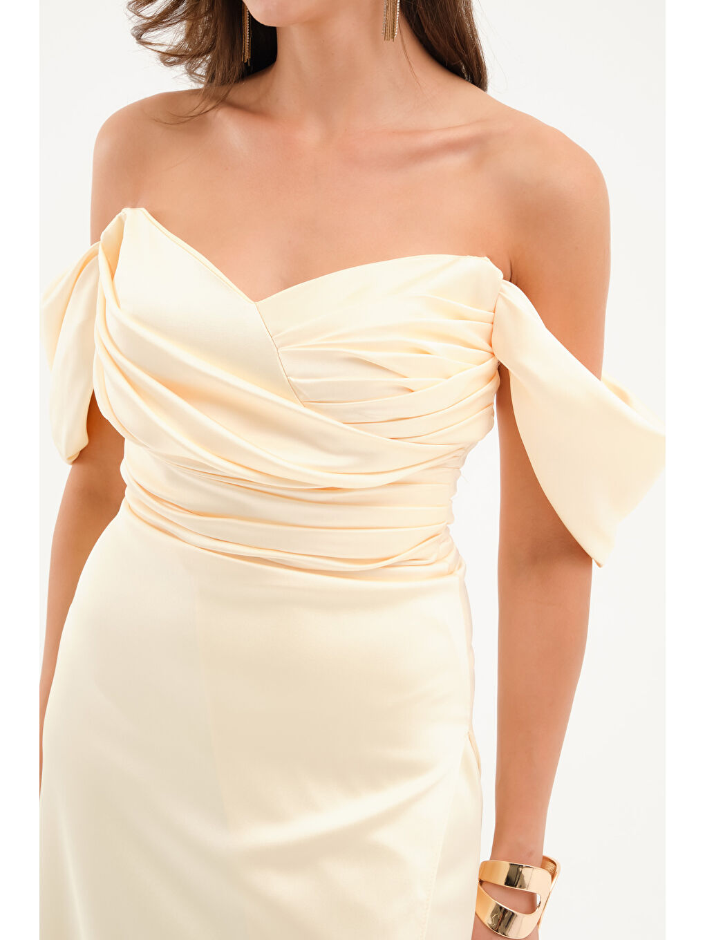 Kadın Sarı Kayık Yaka Yırtmaçlı Söz Nişan Nikah Abiye Elbise-1