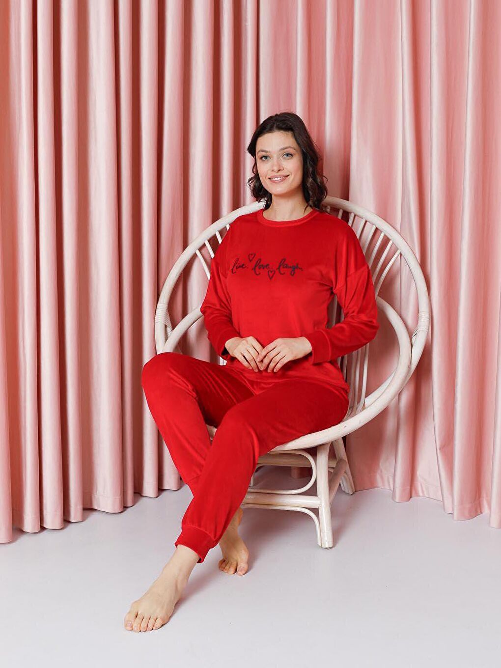 Kırmızı Kadın Pijama Takımı Fransız Kadife Kol Paça Manşetli Live Love Laugh Kışlık Mevsimlik-6