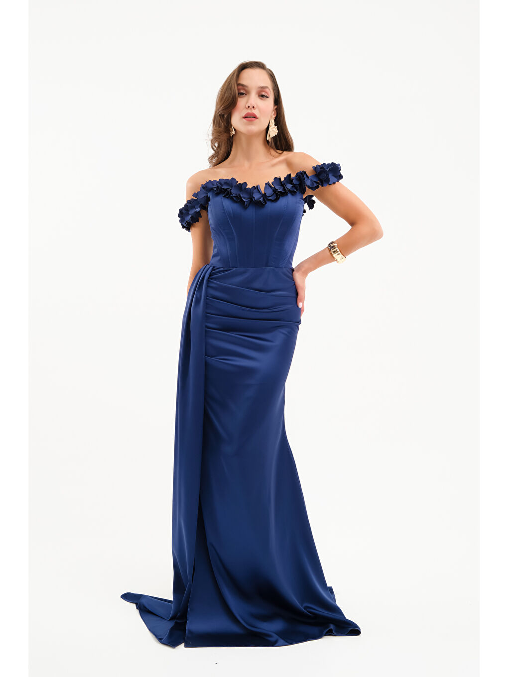 Kadın Lacivert Yaka Çiçekli Uzun Saten Abiye Elbise-1
