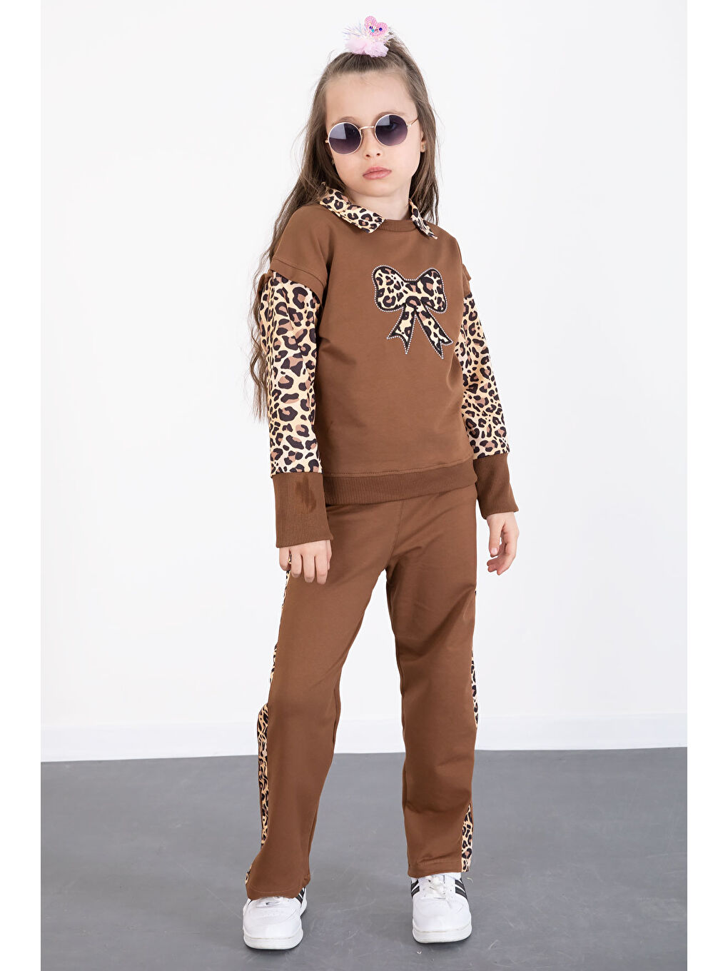 Kahverengi Kahve Leopar Şerit Detaylı Fiyonk Desenli Kız Çocuk Alt Üst 2li Takım 20526