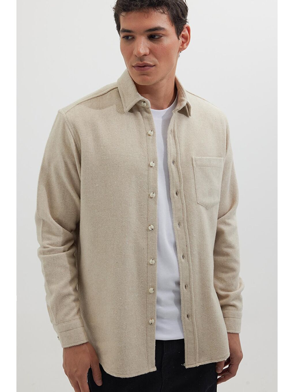 Erkek Regular Fit Klasik Kesim Düz Cepli Koyu Bej Oduncu Gömlek-1