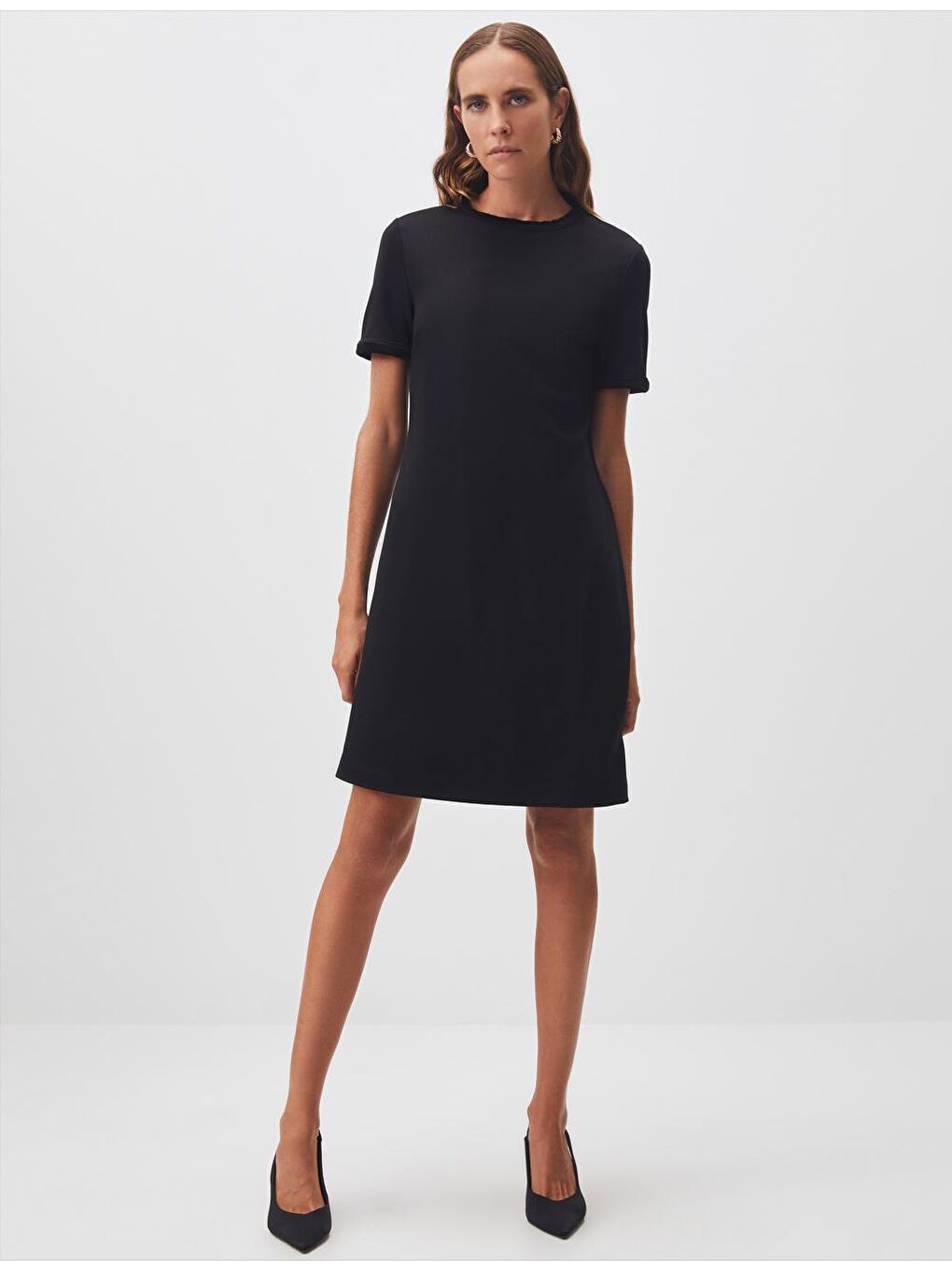 Siyah Bisiklet Yaka Kısa Kollu Basic Mini Elbise-3