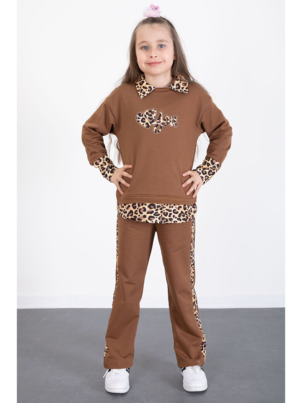 Kahverengi Kahve Leopar Şerit Detaylı Kalpli Kız Çocuk Alt Üst 2li Takım 20524-2