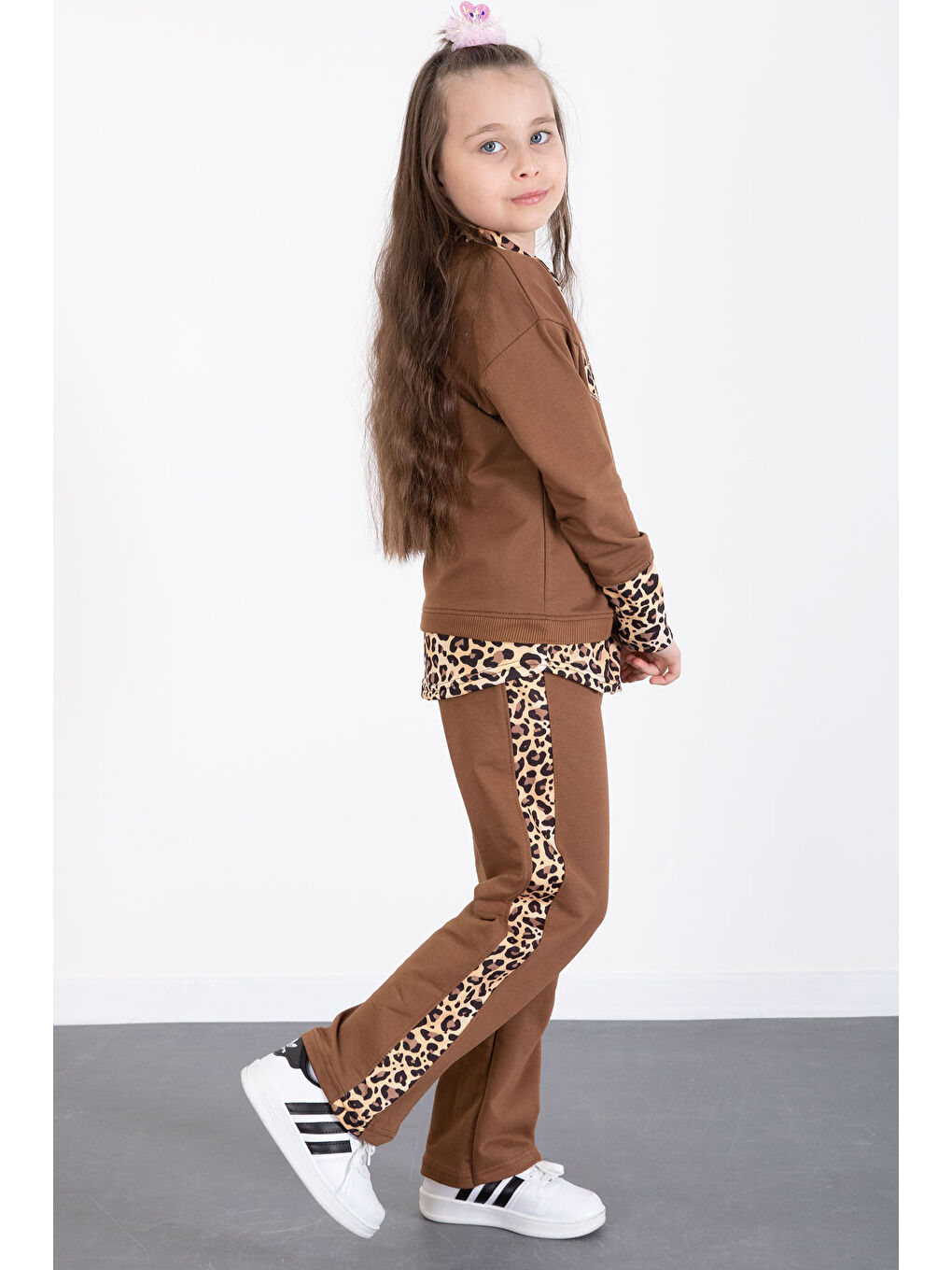 Kahverengi Kahve Leopar Şerit Detaylı Kalpli Kız Çocuk Alt Üst 2li Takım 20524-3