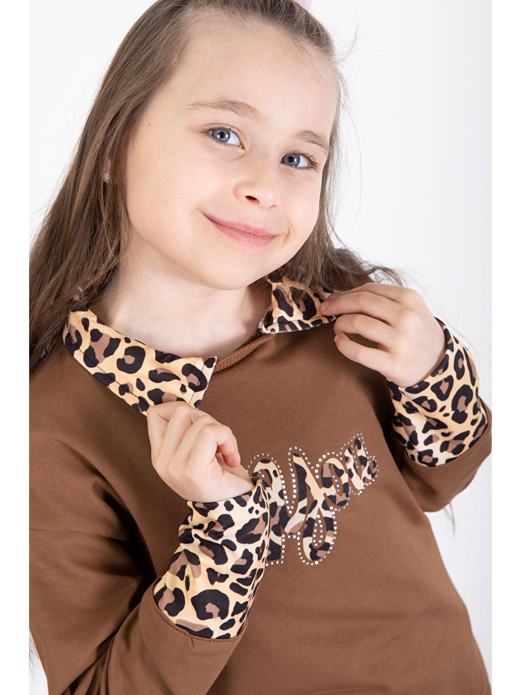 Kahverengi Kahve Leopar Şerit Detaylı Kalpli Kız Çocuk Alt Üst 2li Takım 20524-4