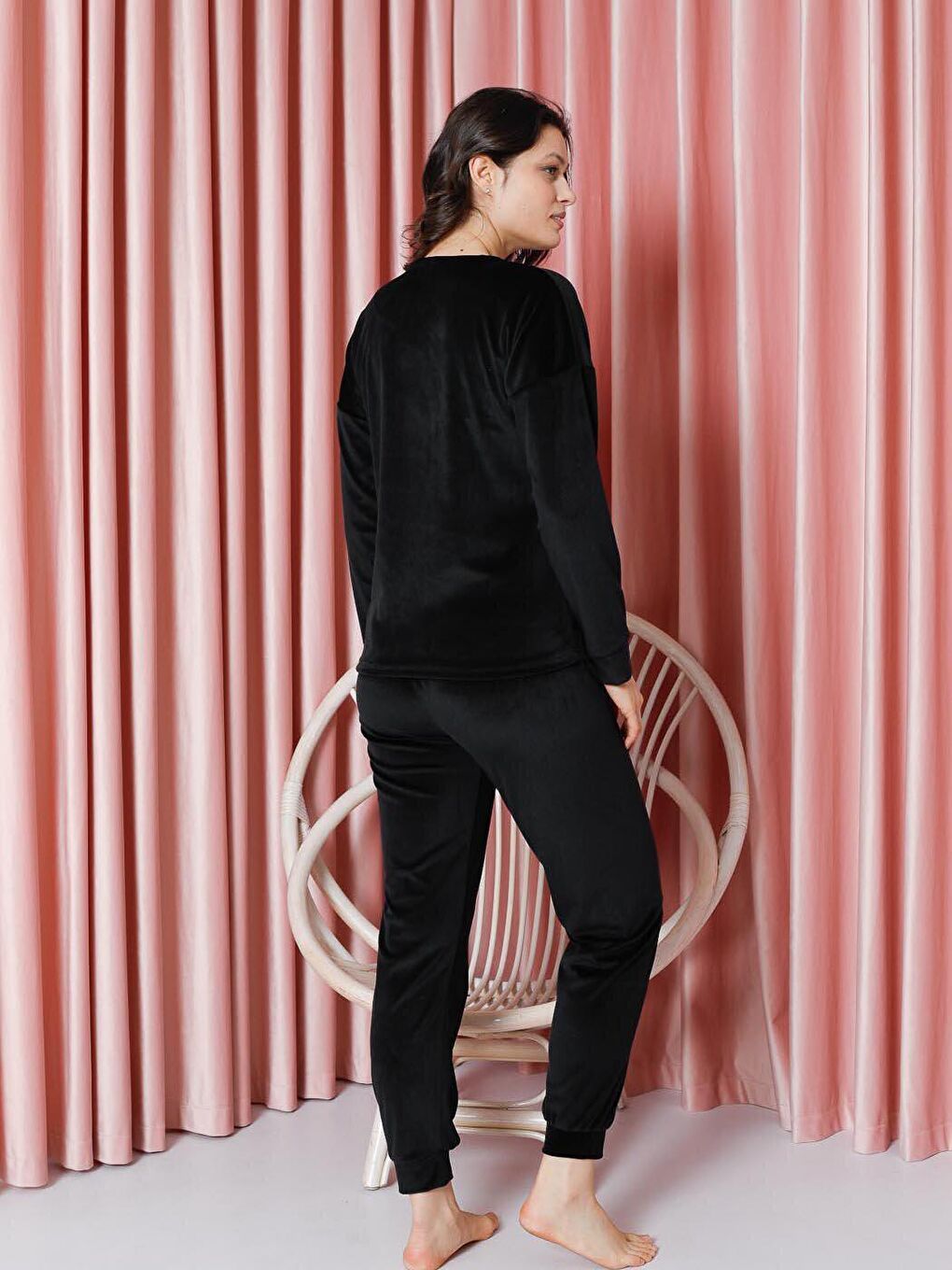 Siyah Kadın Pijama Takımı Fransız Kadife Kol Paça Manşetli Live Love Laugh Kışlık Mevsimlik-8