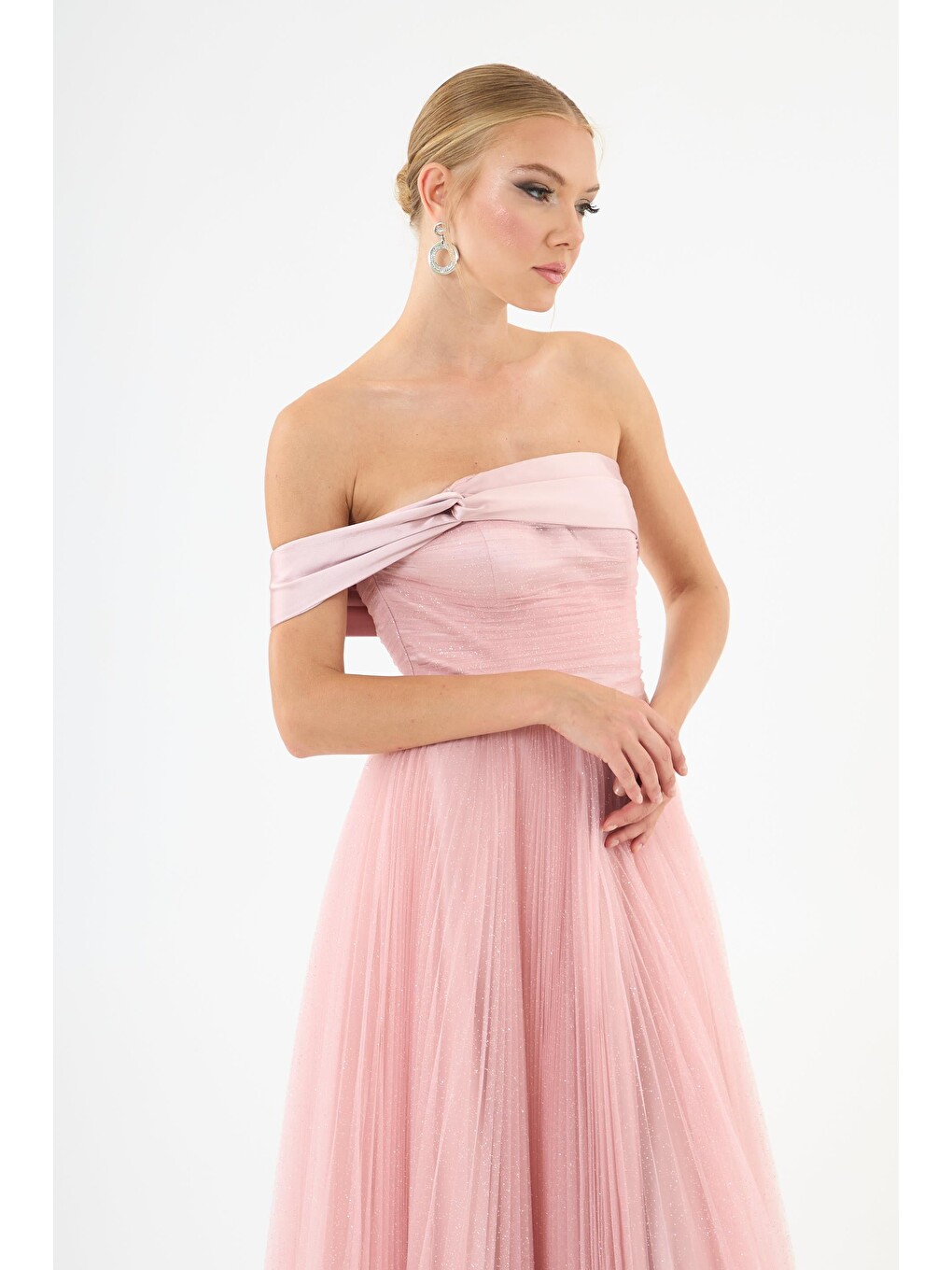 Pembe Pudra Üzeri Saten Straplez Simli Tül Nişanlık-1