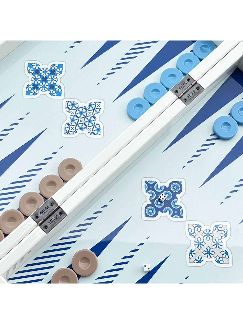 Blue Tile Tavla, Çizilmez Zeminli, Mıknatıslı MDF Kasa, 2 Kat Vernik Cilalı-9