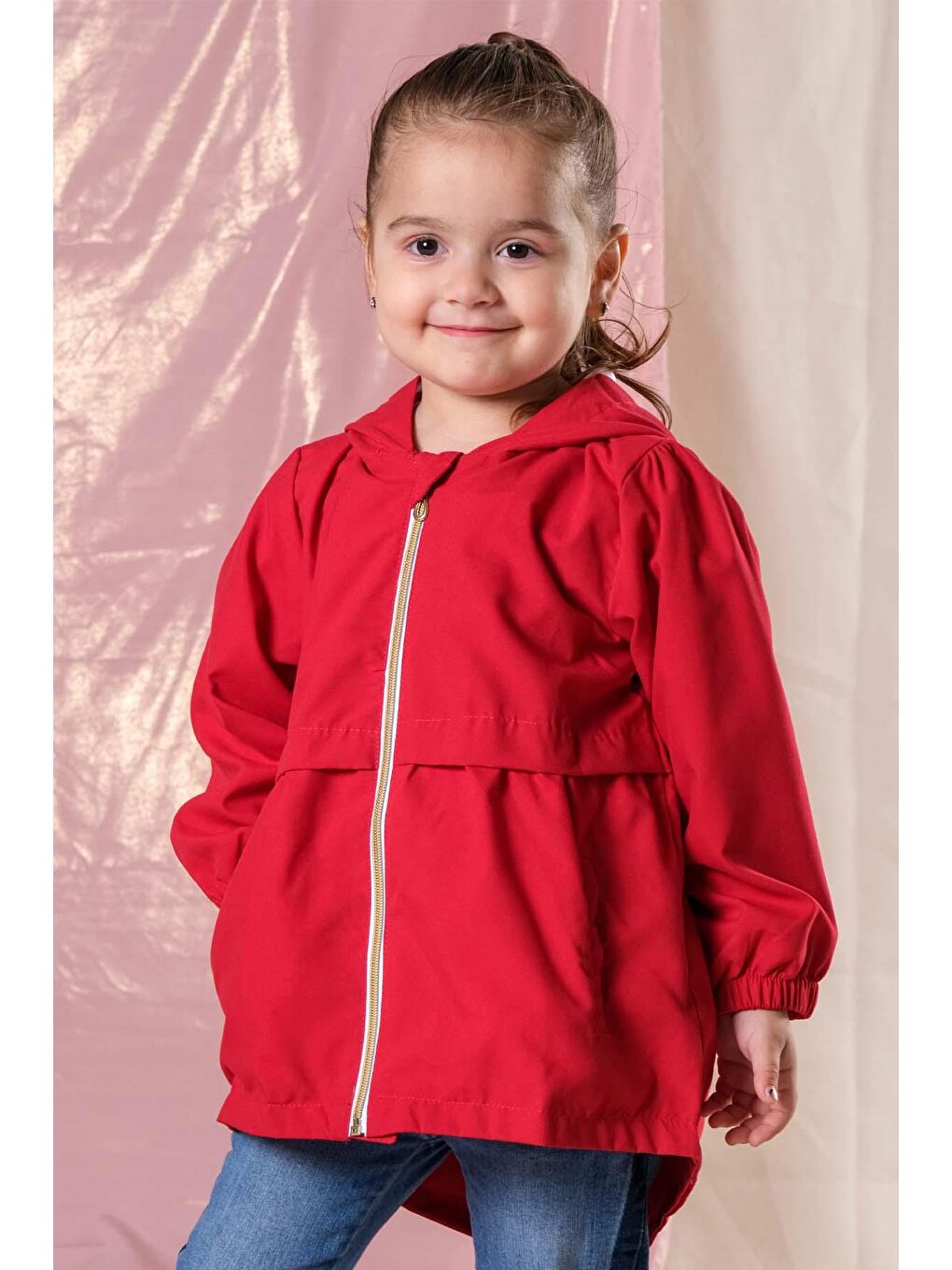 Kırmızı Kapüşonlu Kız Çocuk Trençkot 4-10 Yaş