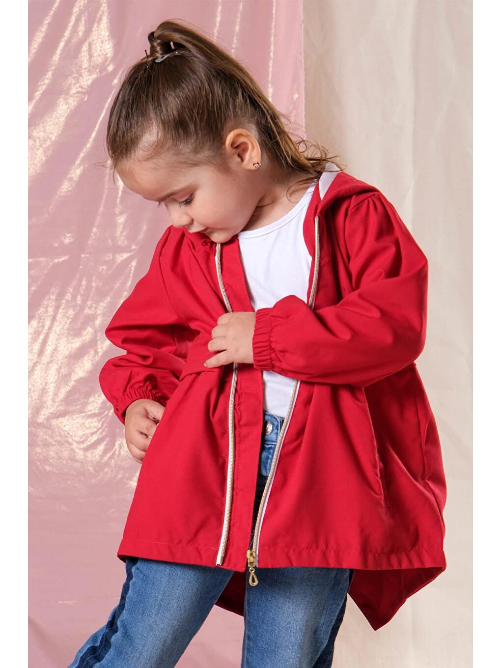 Kırmızı Kapüşonlu Kız Çocuk Trençkot 4-10 Yaş-4