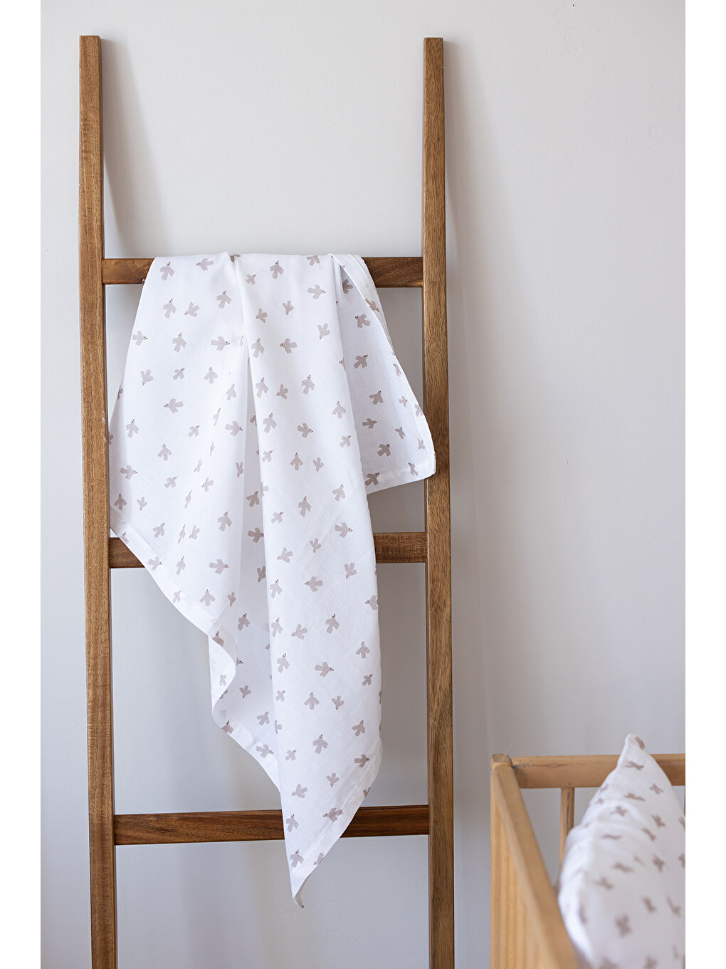 Beyaz Birdie Organik Pamuk 2 Katlı Müslin Örtü Ekru 100x100