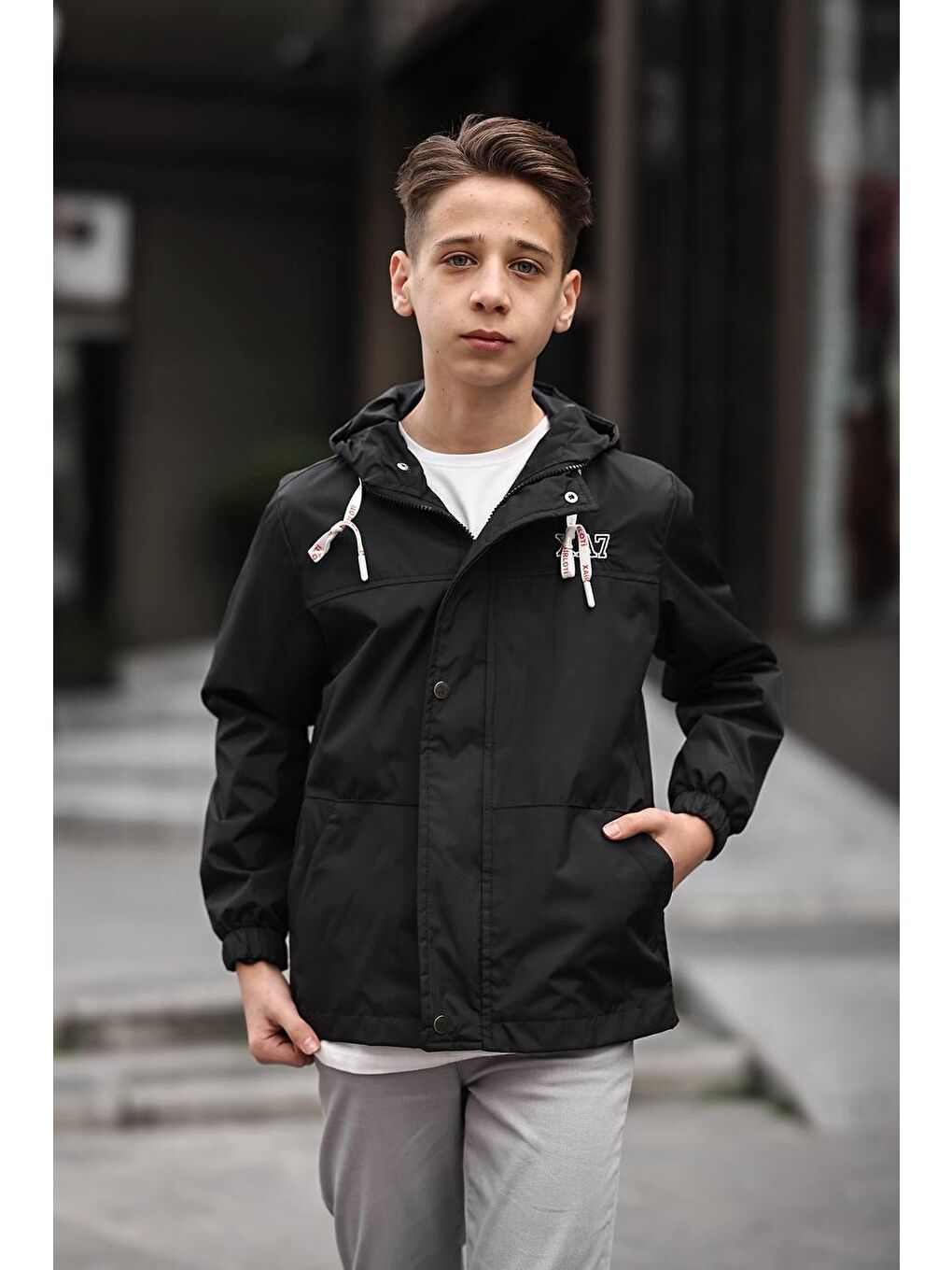Siyah Erkek Çocuk Su Geçirmez Mevsimlik Mont MM.0015