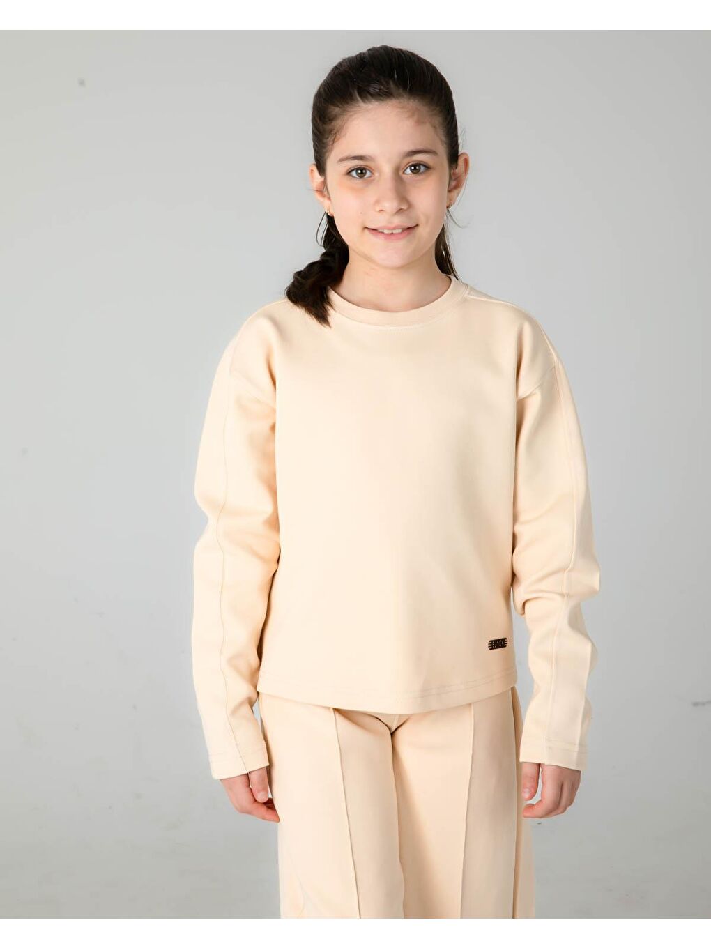 Bej Bisiklet Yaka Geniş Paça Ayarlanabilir Lastikli Bel Kız Çocuk Eşofman Takımı-3