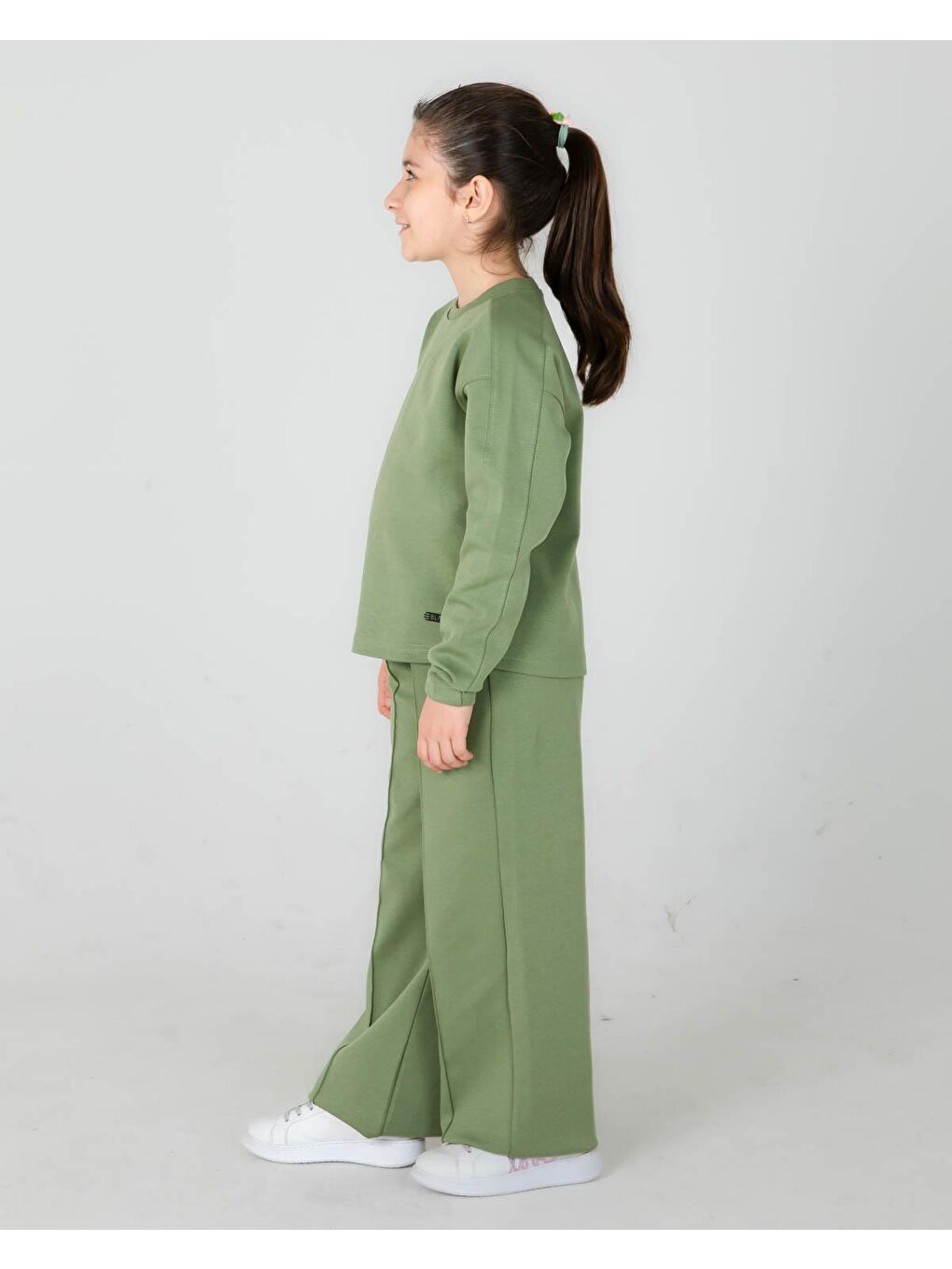 Haki Bisiklet Yaka Geniş Paça Ayarlanabilir Lastikli Bel Kız Çocuk Eşofman Takımı-1