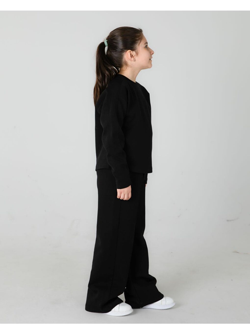 Siyah Bisiklet Yaka Geniş Paça Ayarlanabilir Lastikli Bel Kız Çocuk Eşofman Takımı-2