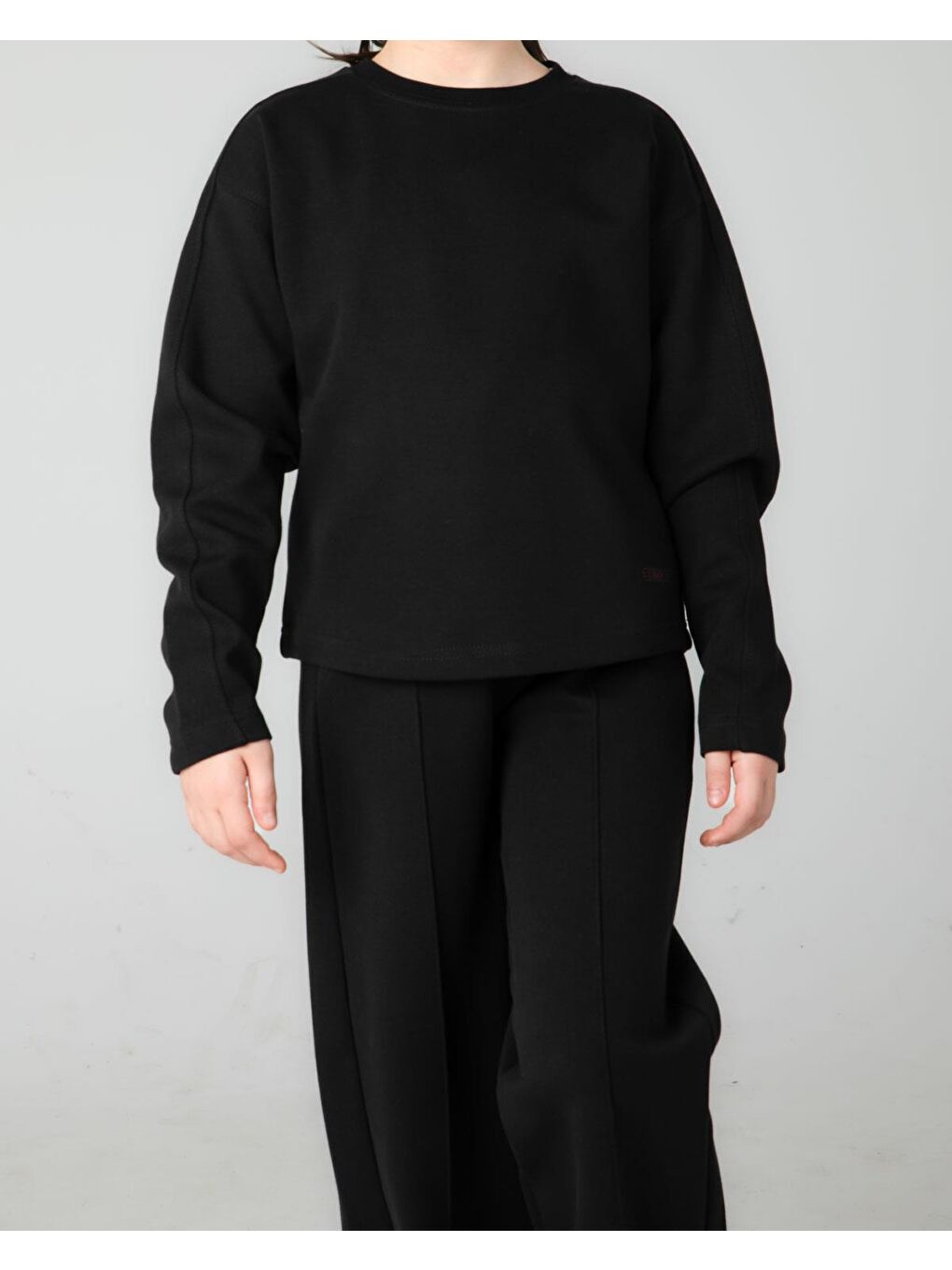 Siyah Bisiklet Yaka Geniş Paça Ayarlanabilir Lastikli Bel Kız Çocuk Eşofman Takımı-4