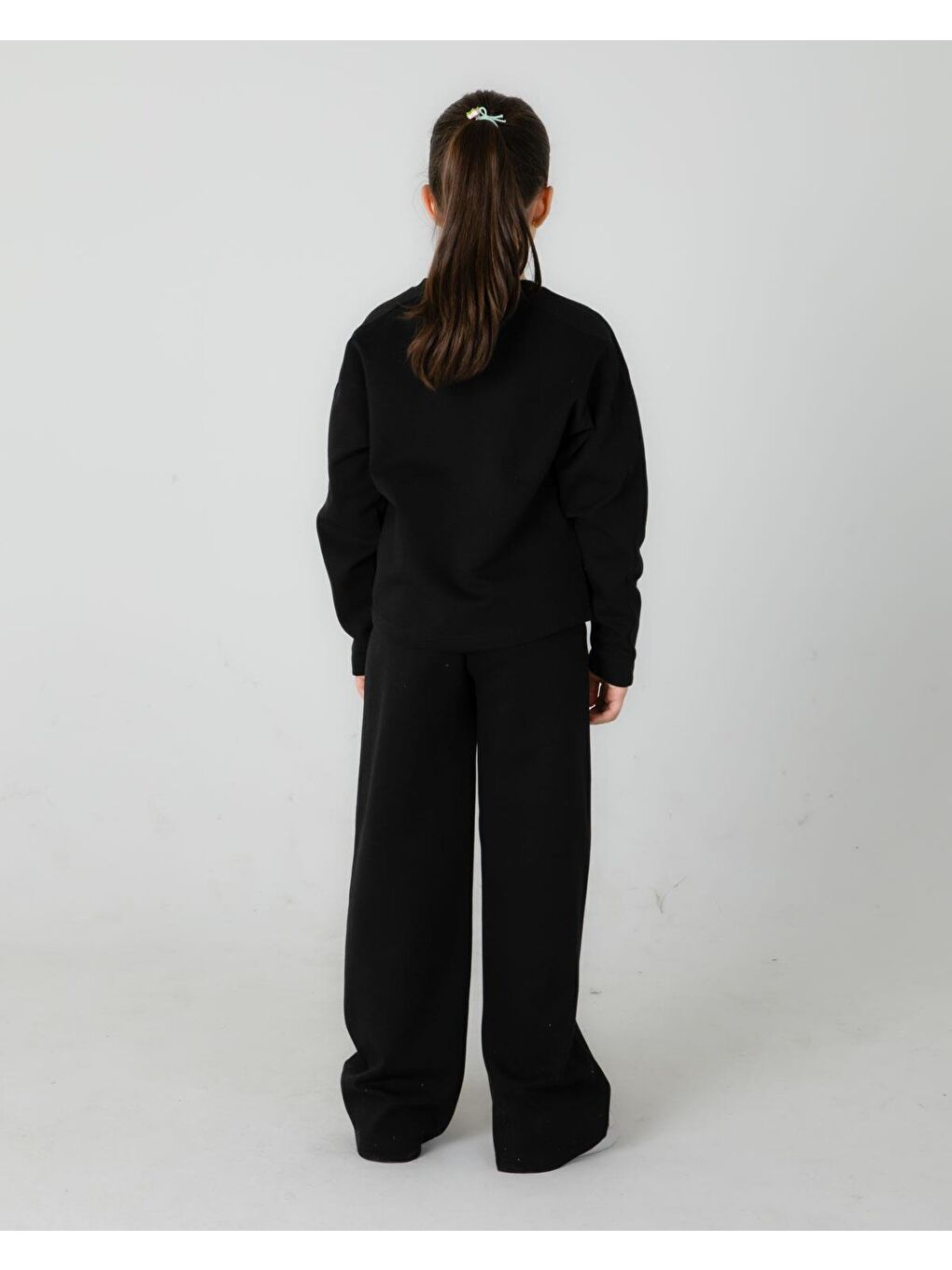 Siyah Bisiklet Yaka Geniş Paça Ayarlanabilir Lastikli Bel Kız Çocuk Eşofman Takımı-5