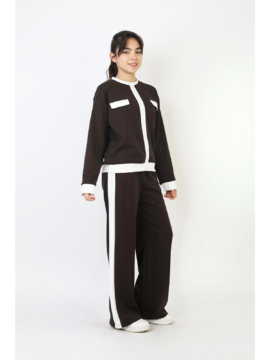 Kahverengi Kız Çocuk Garni Detaylı ve Geniş Paçalı Alt-Üst Takım 12502-2