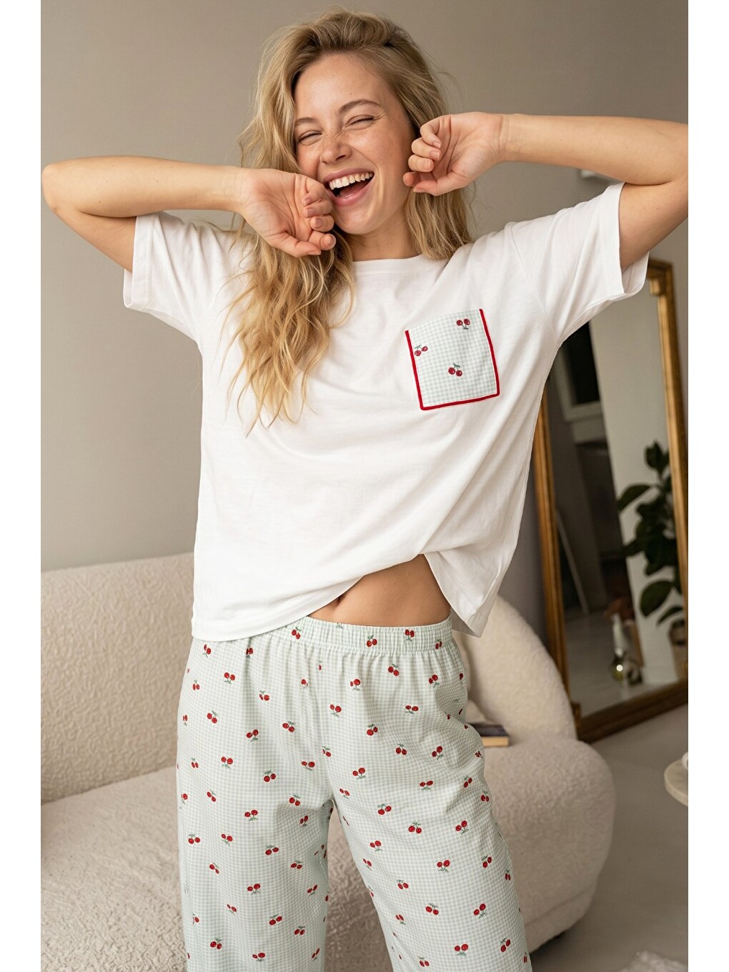 Karışık Yeşi̇l Ekose Kareli Üst Cep Nakışlı İnce Soft Örme Pijama Takımı 8041