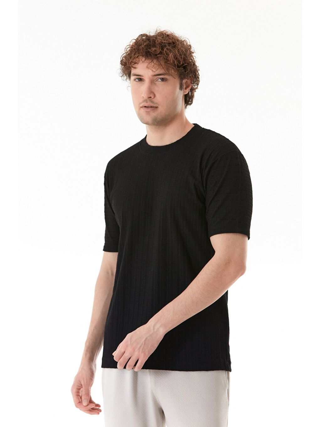 Siyah Waffle Kumaş Bisiklet Yaka Tişört-1