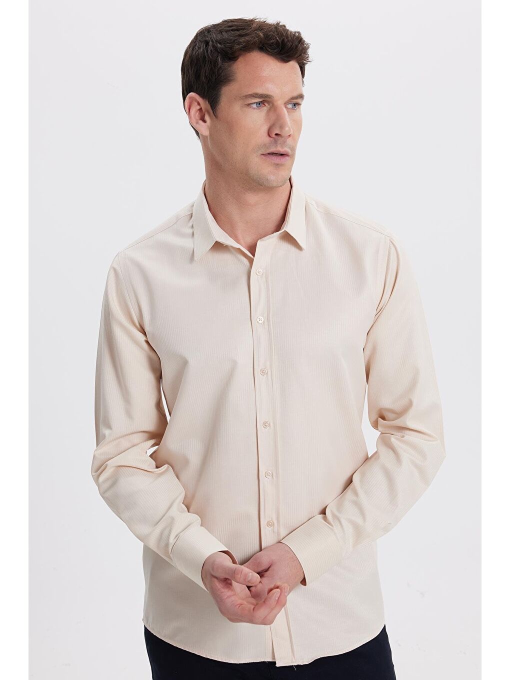 Modern Slim Fit Uzun Kollu Pamuklu Kolay Ütü Armürlü Bej Erkek Gömlek-5