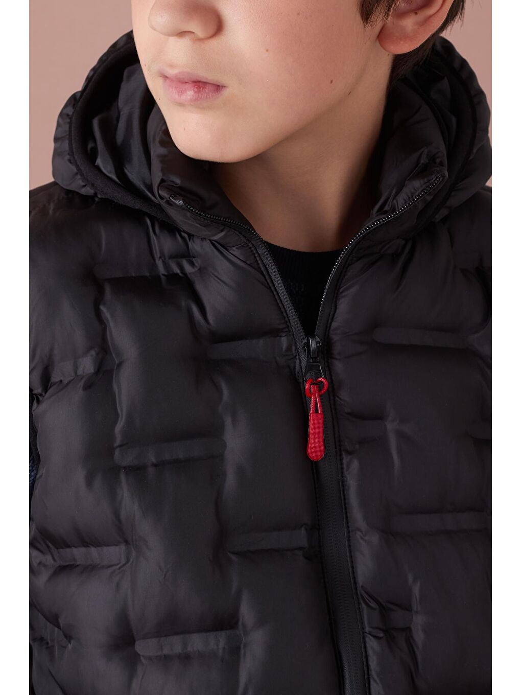 Siyah Erkek Çocuk Desenli Kapüşonlu Şişme Yelek 14582-3