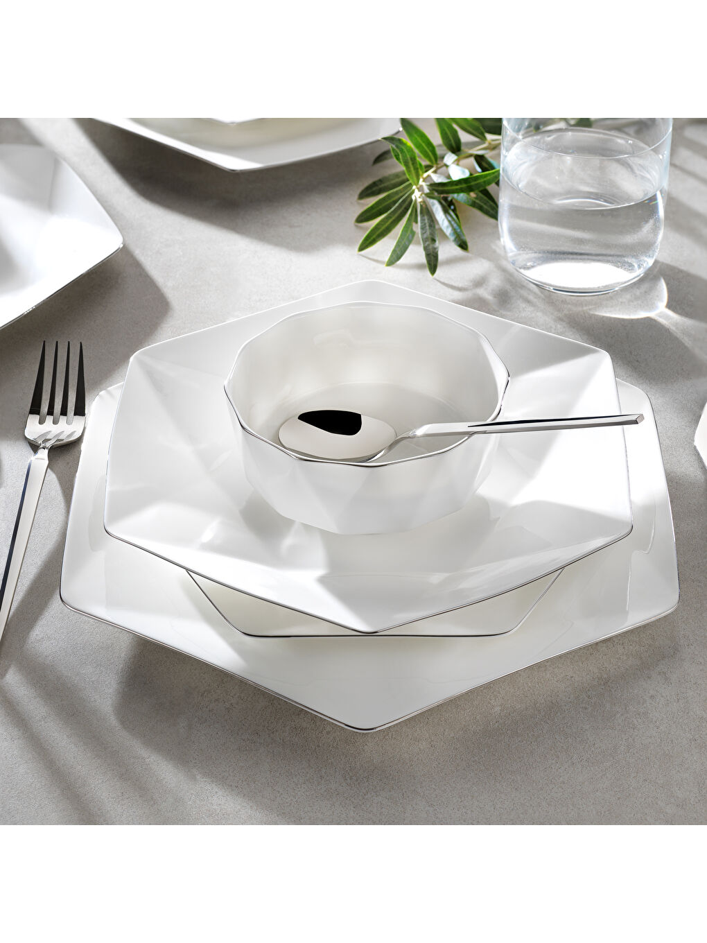 Beyaz Superfine Bone Star Yemek Takımı 56 Parça-Platin-2