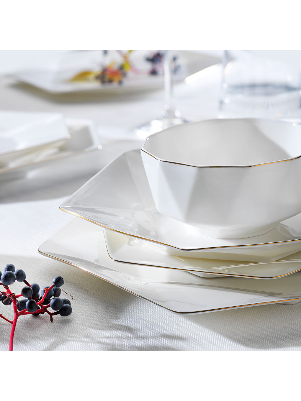 Beyaz Superfine Bone Star Yemek Takımı 56 Parça-Gold-2