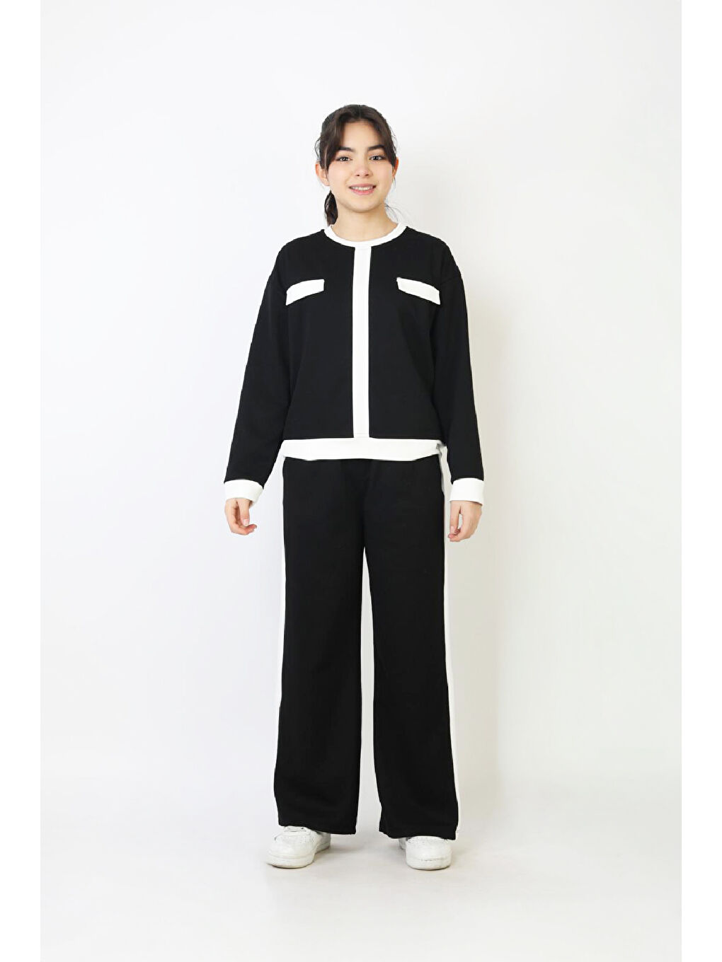 Siyah Kız Çocuk Garni Detaylı ve Geniş Paçalı Alt-Üst Takım 12502-4