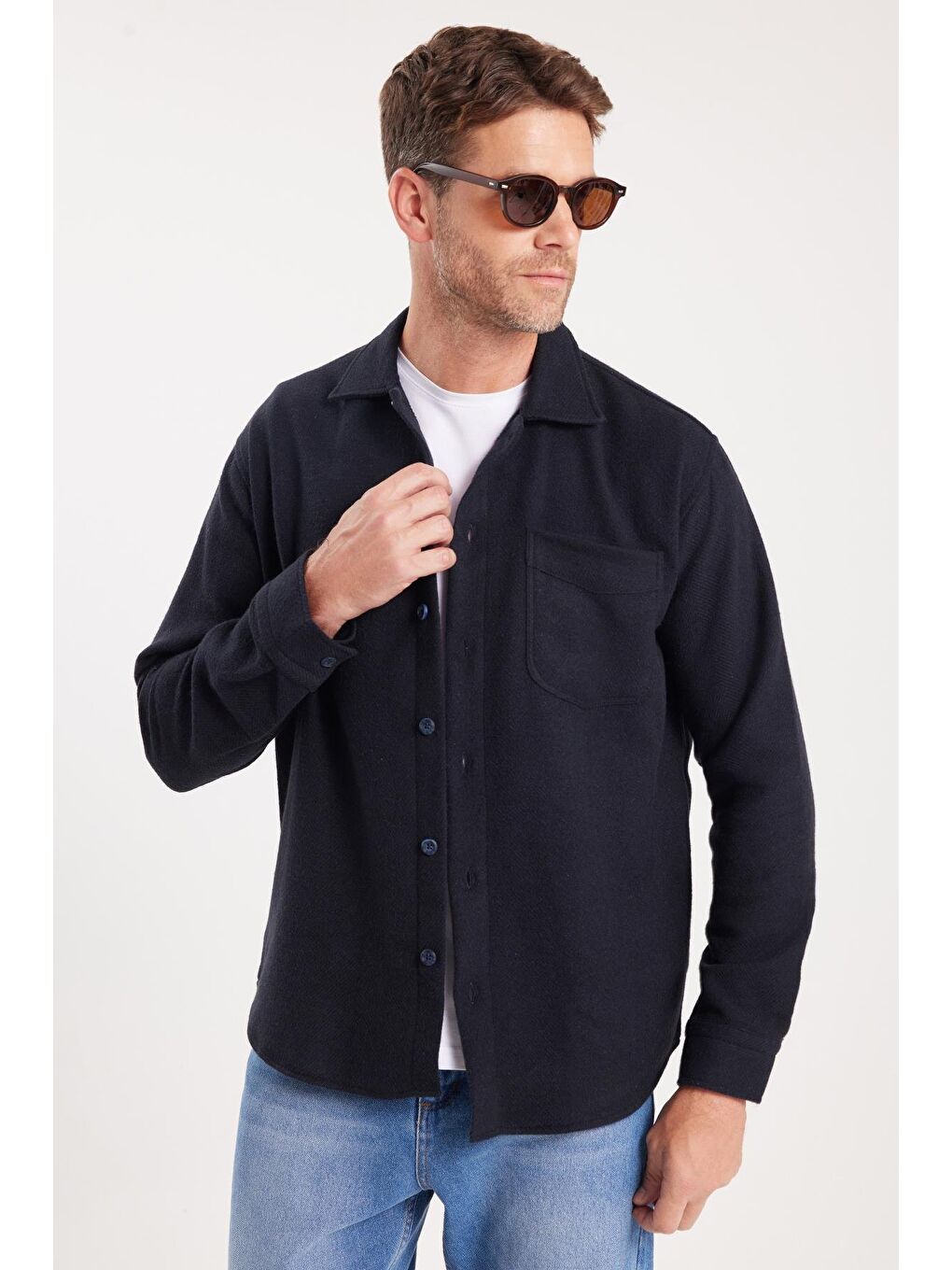 Erkek Relax Fit Rahat Kesim Oduncu Tek Cepli Armürlü Lacivert Apaş Yaka Kışlık Gömlek