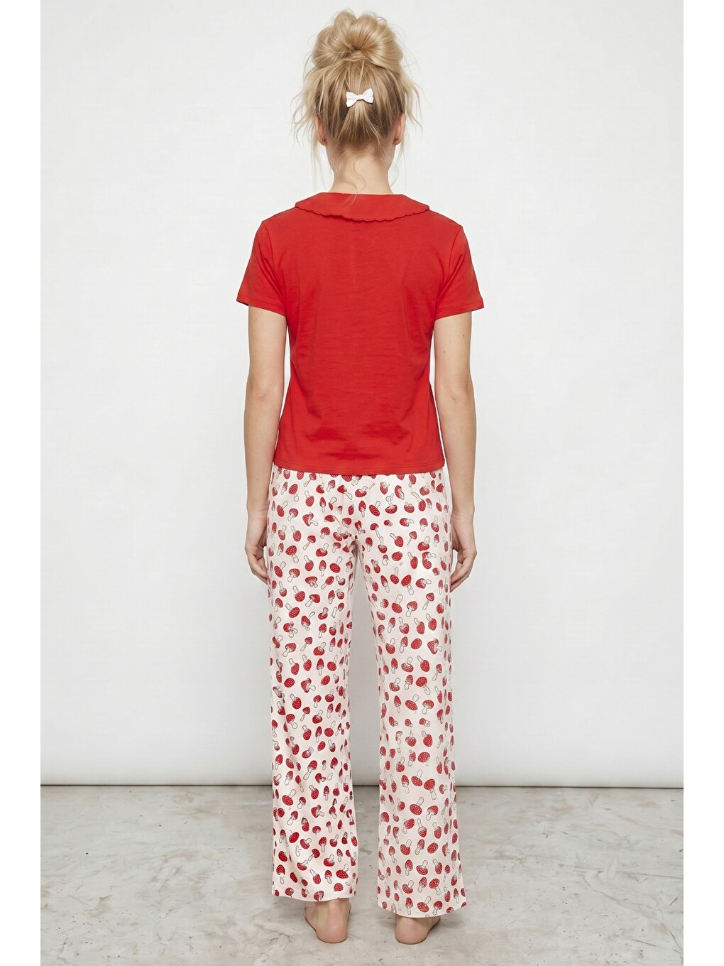 Karışık Mantar Desenli Yaka Detaylı Nakışlı Düğmeli Pamuklu Örme Pijama Takımı 8023-2