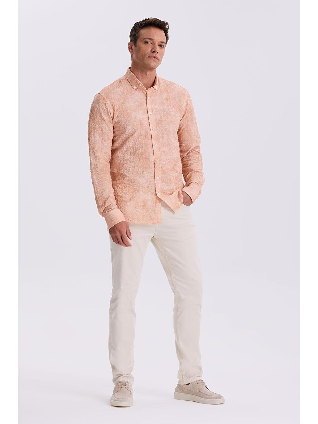 Turuncu Comfort Fit Gofre Kumaş Düğmeli Yaka Desenli Gömlek-1