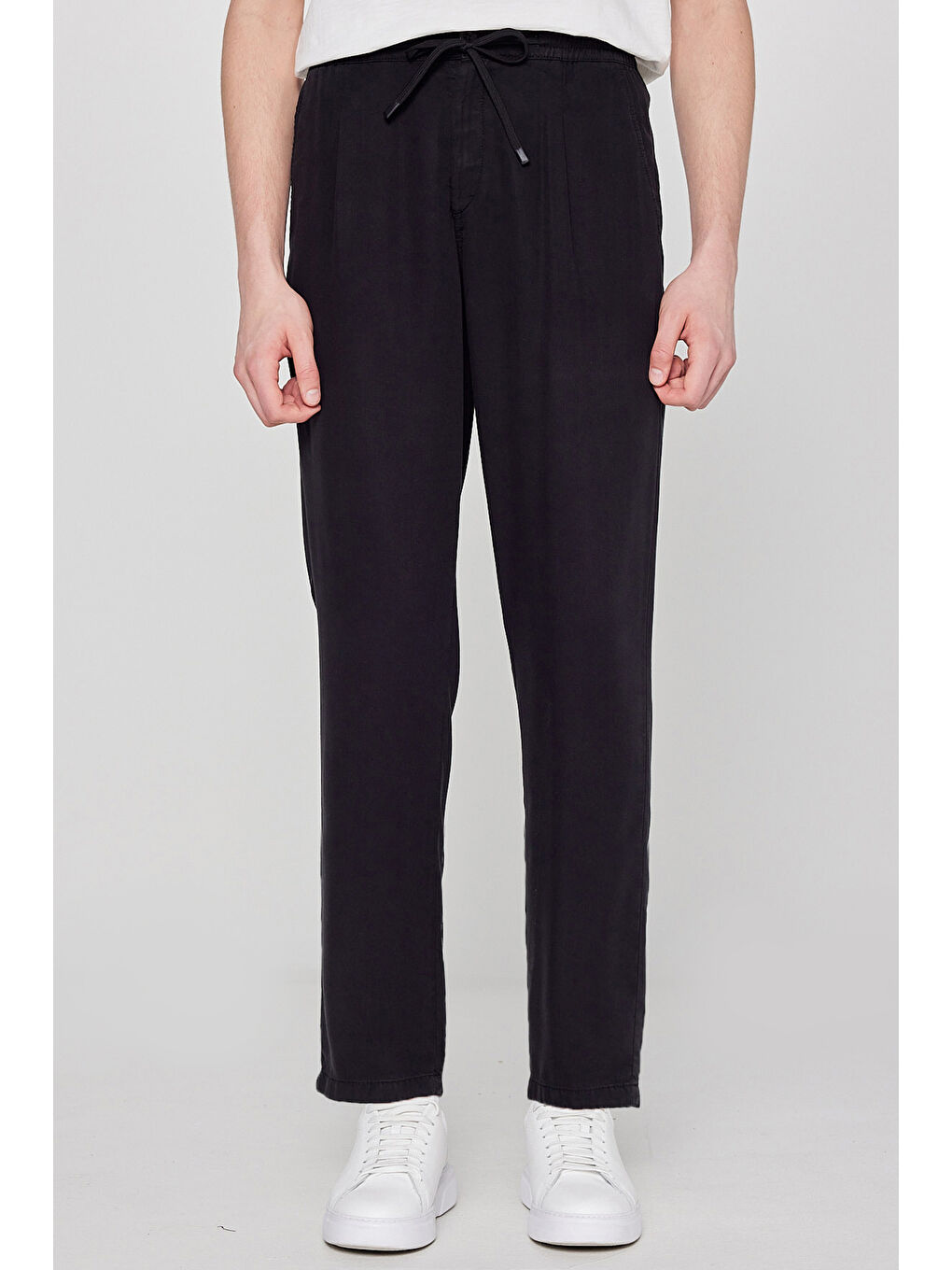 Regular Fit Siyah Pantolon-2
