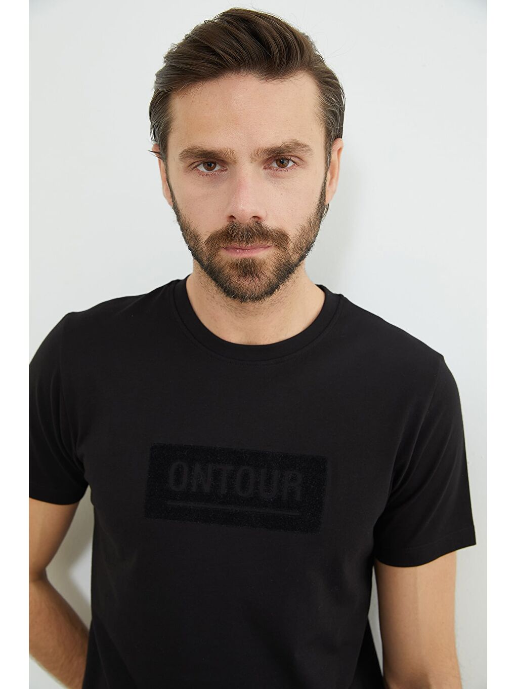 Siyah Ontour Yazı Baskılı Bisiklet Yaka Tişört-4