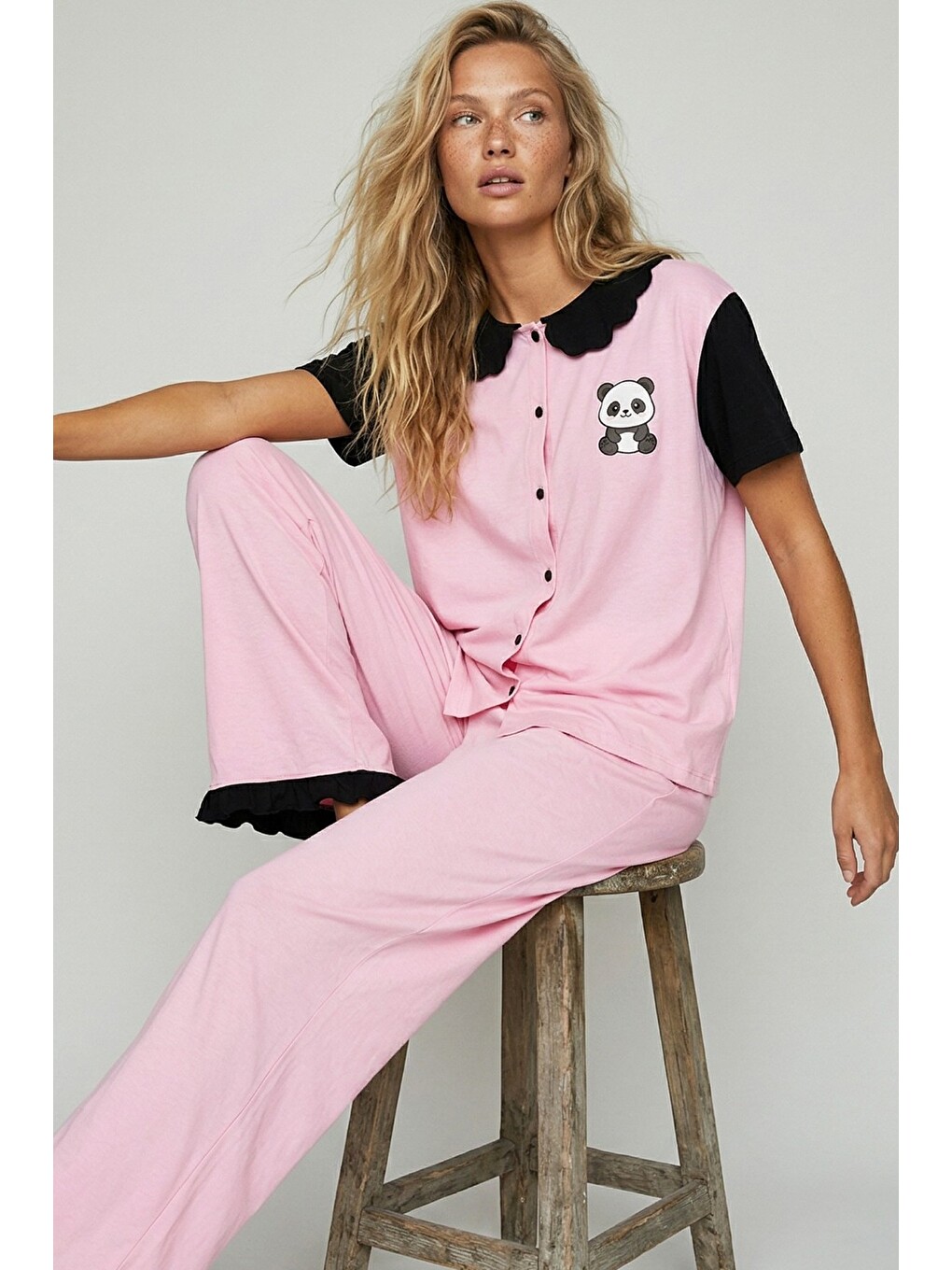 Pembe Yaka Detaylı Baskılı Düğmeli Pamuklu Örme Pijama Takımı 8010