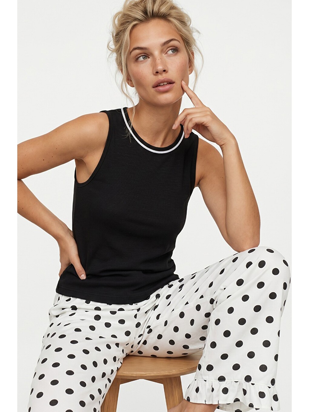 Siyah Üst Pamuklu Fitilli Kaşkorse Atletli İnce Soft Örme Pijama Takımı 8052