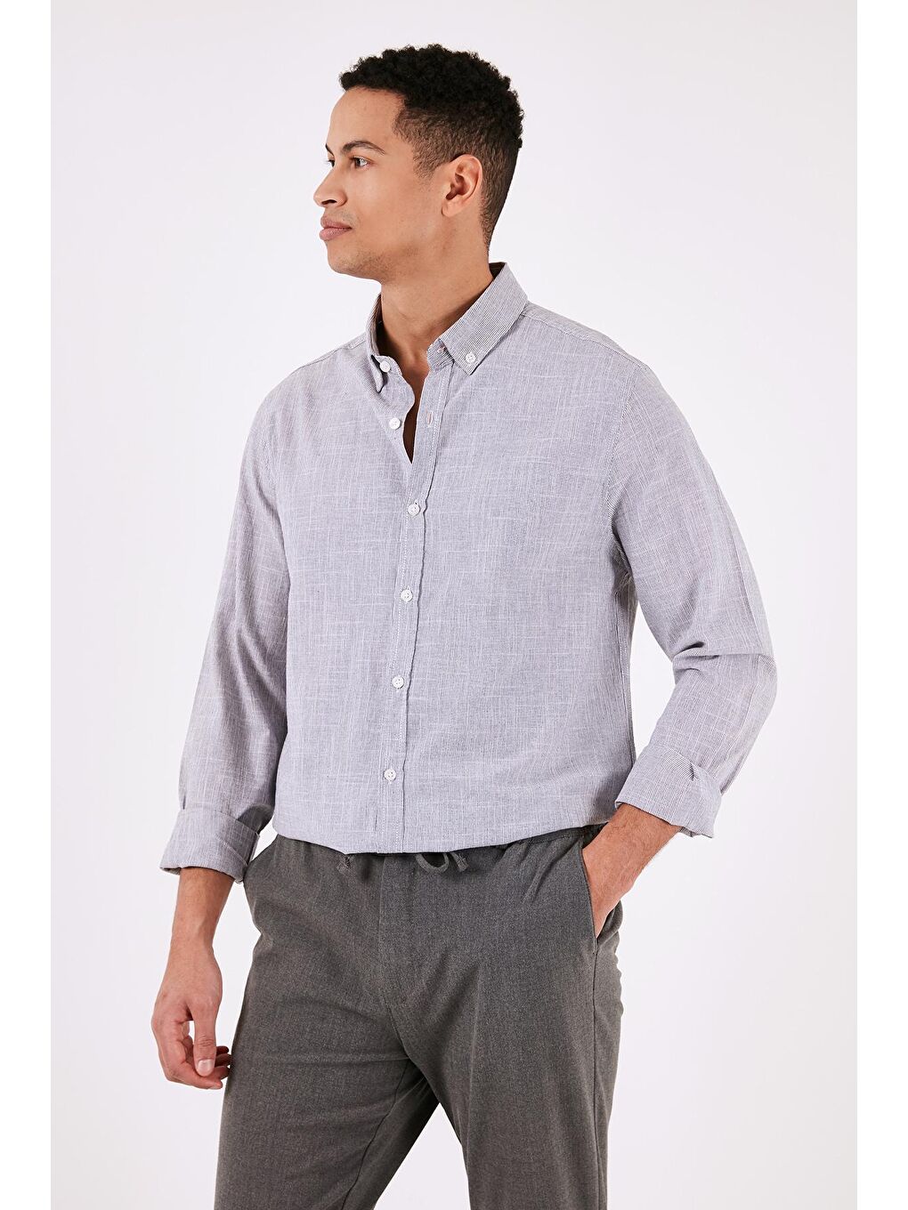 Beyaz Pamuklu Regular Fit Düğmeli Yaka Gömlek CF24S116488-3