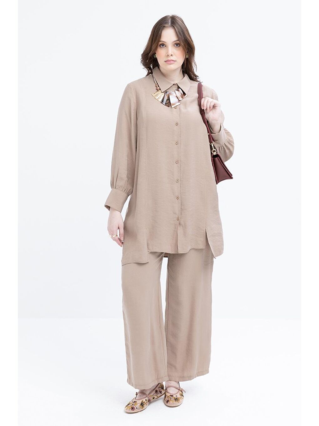 Bej Vizon-Yırtmaç Detaylı Büyük Beden Modal Pantolonlu Takım-1