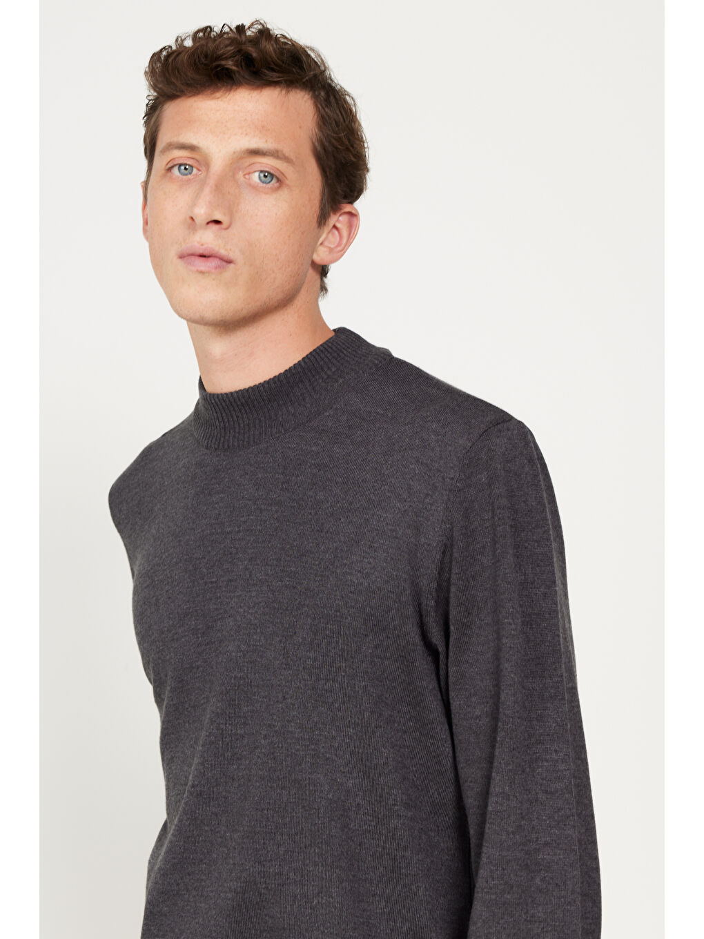 Erkek Antrasit-Melanj Standart Fit Normal Kesim Yarım Balıkçı Yaka Pamuklu Triko Kazak-2