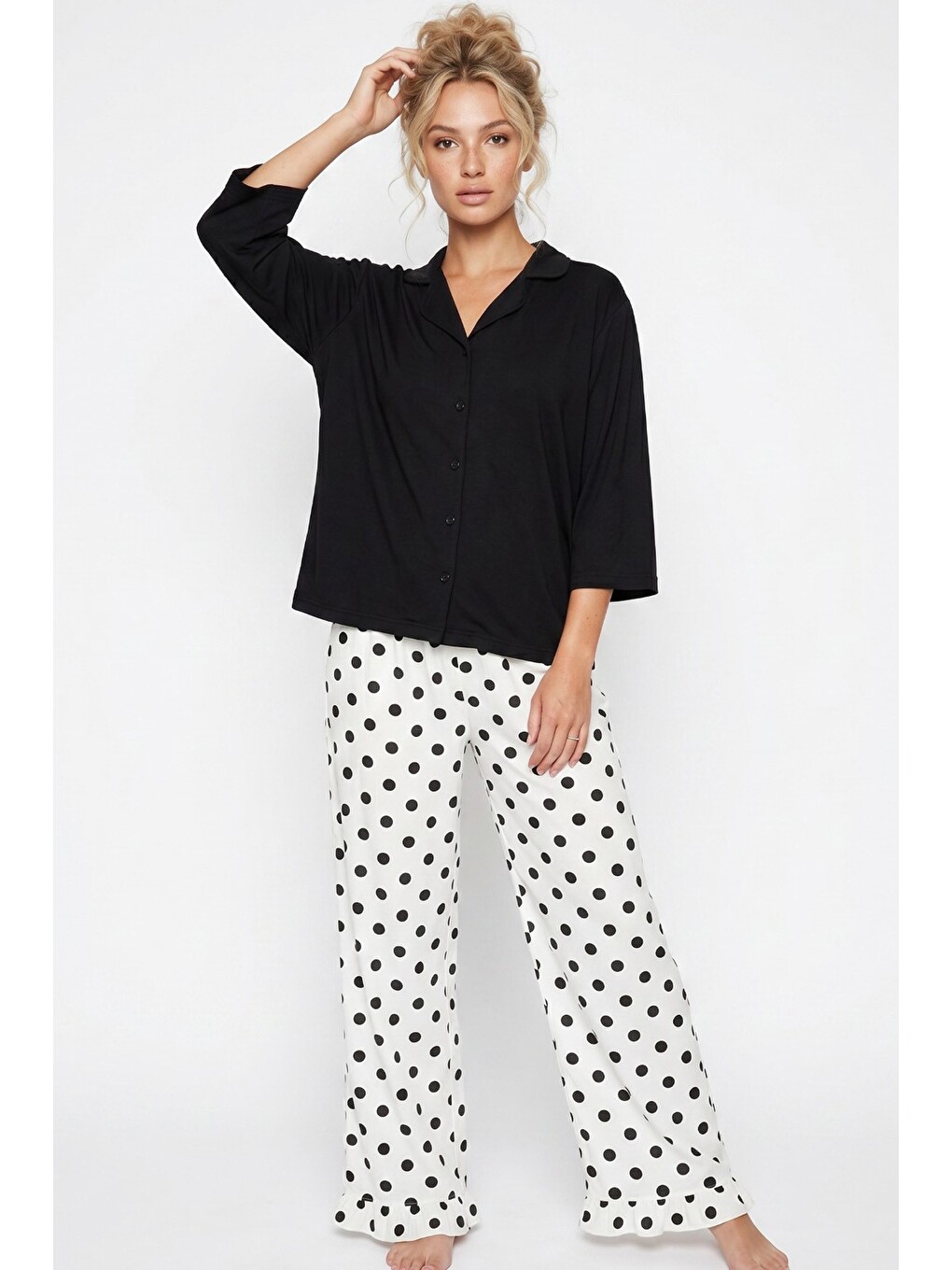 Siyah İnce Soft Örme Mevsimlik Düğmeli Pijama Takımı 8053-1
