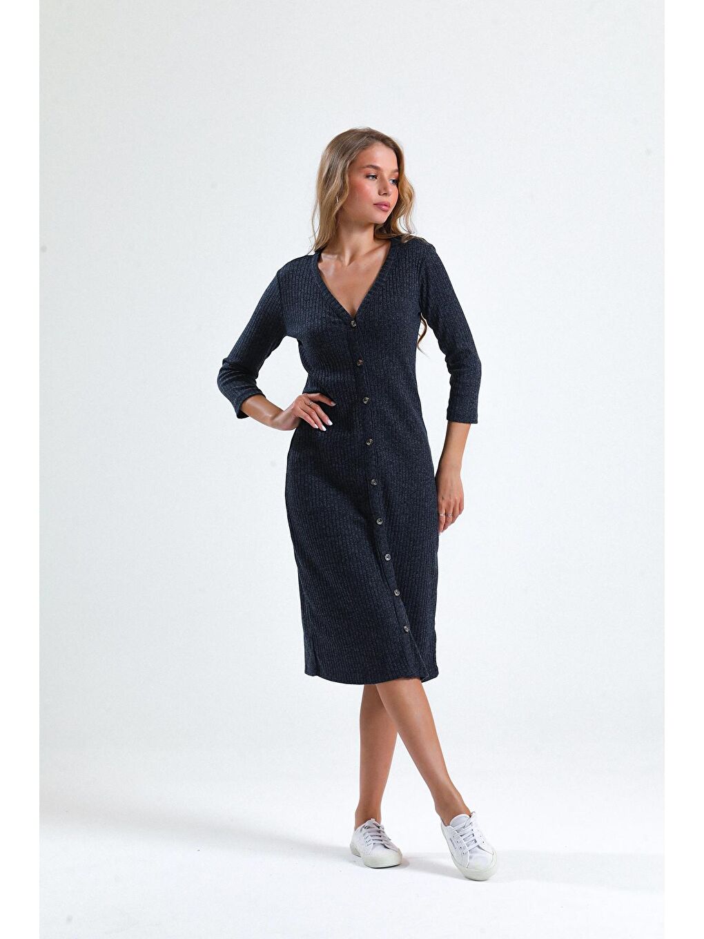 Antrasit Düğme Detaylı Fakir Kol İnce Midi Boy Triko Elbise IZ02464710-1