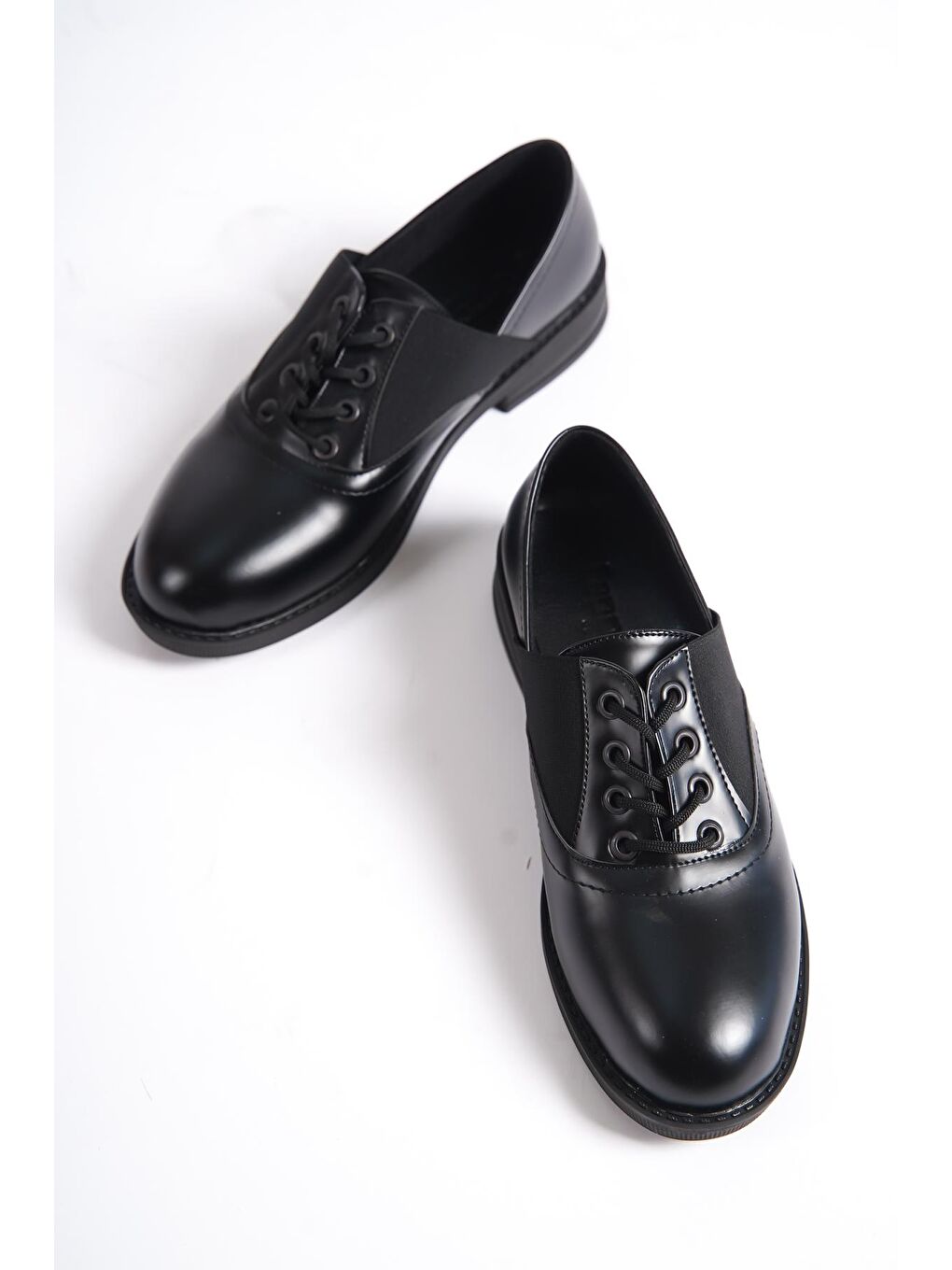 Siyah Küt Burunlu Streç Kadın Oxford