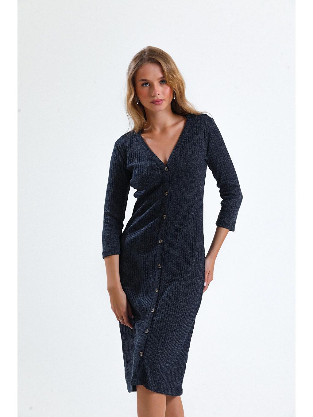 Antrasit Düğme Detaylı Fakir Kol İnce Midi Boy Triko Elbise IZ02464710-3