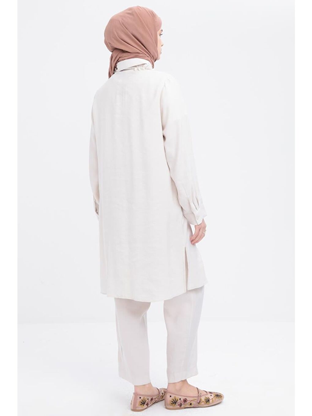 Bej Taş-Nervürlü Yırtmaçlı Modal Pantolonlu Takım-2