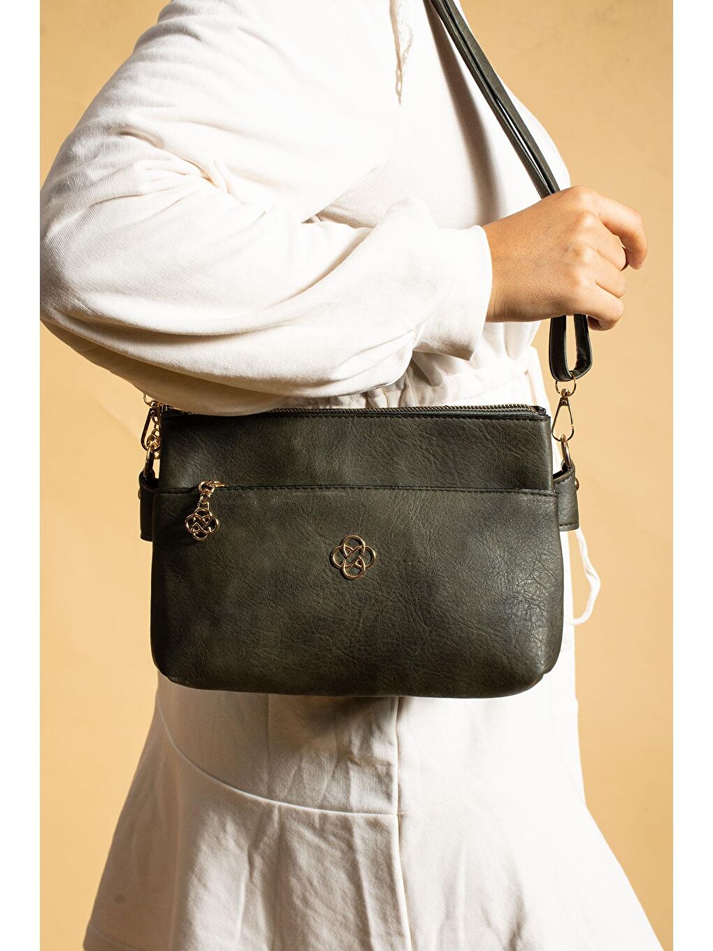 Yeşil Ayarlanabilir Askılı 3 Bölmeli Fermuarlı Kadın Omuz Çantası BAG4944-23Cilt