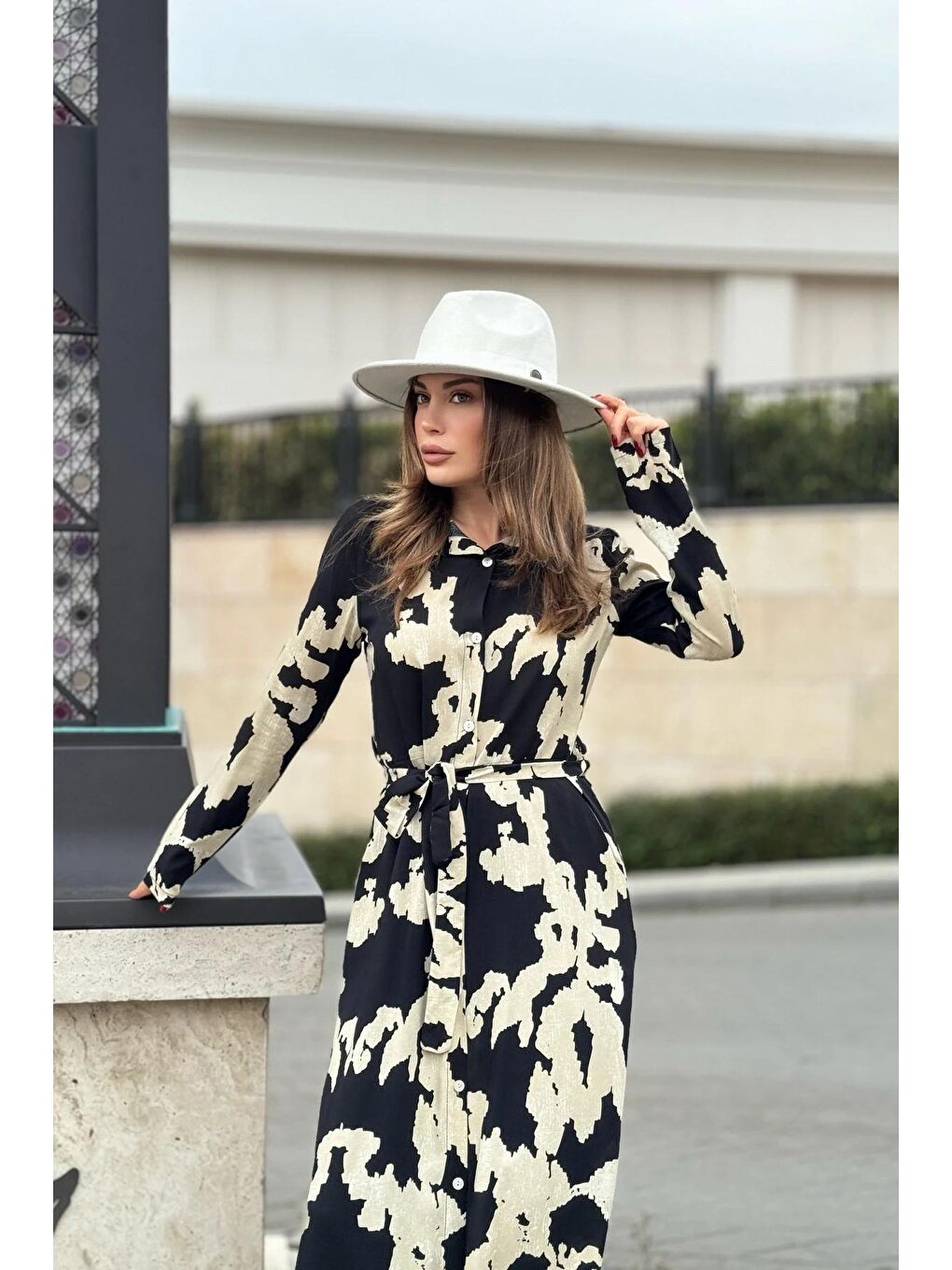 Siyah Desenli Uzun Gömlek Elbise-1