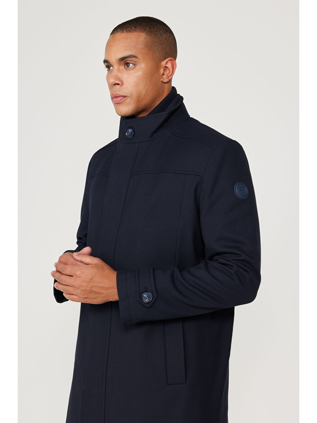 Erkek Lacivert Standart Fit Normal Kesim Dik Yaka Yünlü Desenli Kaban-6